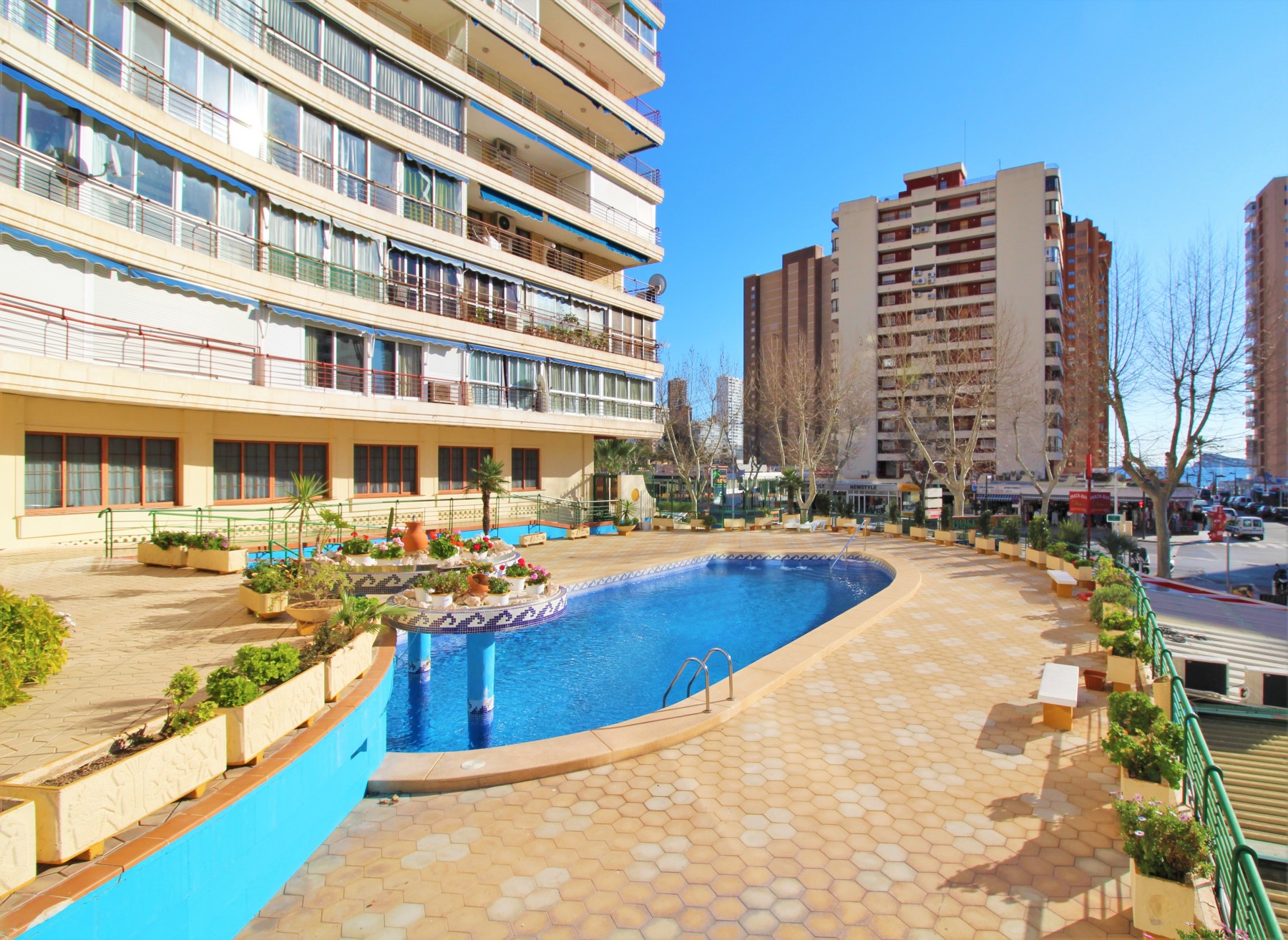 Rent Apartment in Benidorm Coblanca 3-10-5 picture-18