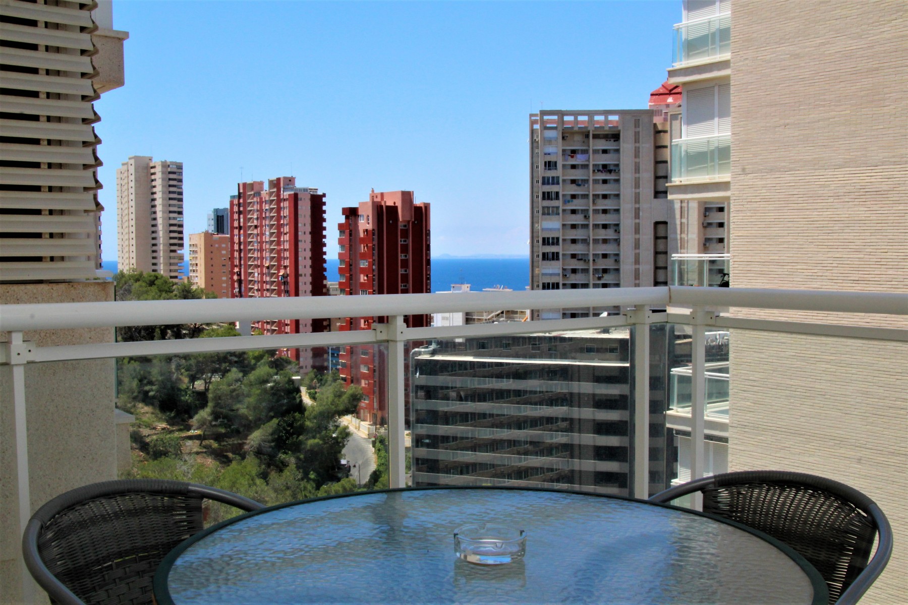 Rent Apartment in Benidorm Tower San Remo picture-3