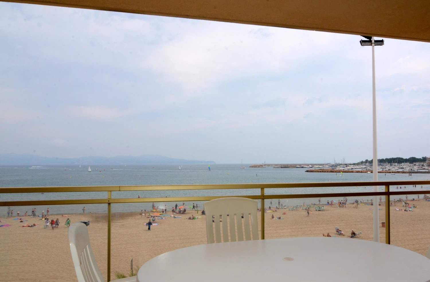 Alquilar Apartamento en L'Escala MARGARIDA imagen-3