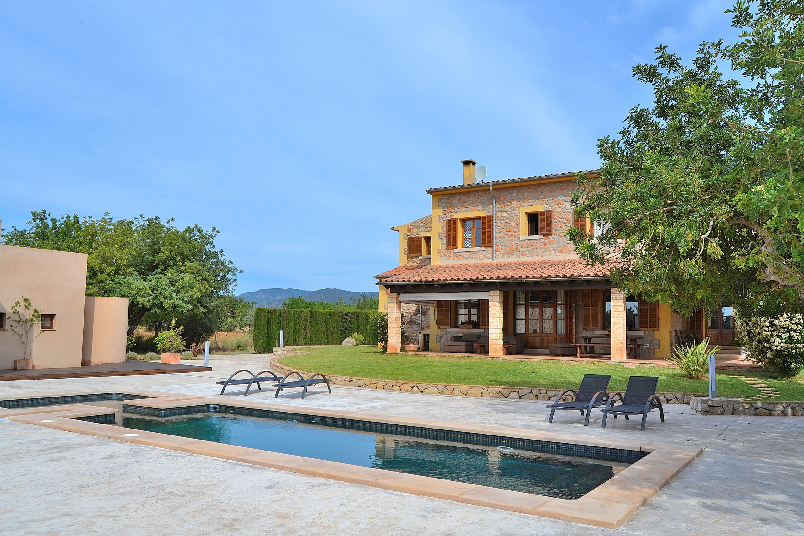 Rent Rural House in Binissalem Villa Es Triquet 151 by Mallorca Charme picture-1