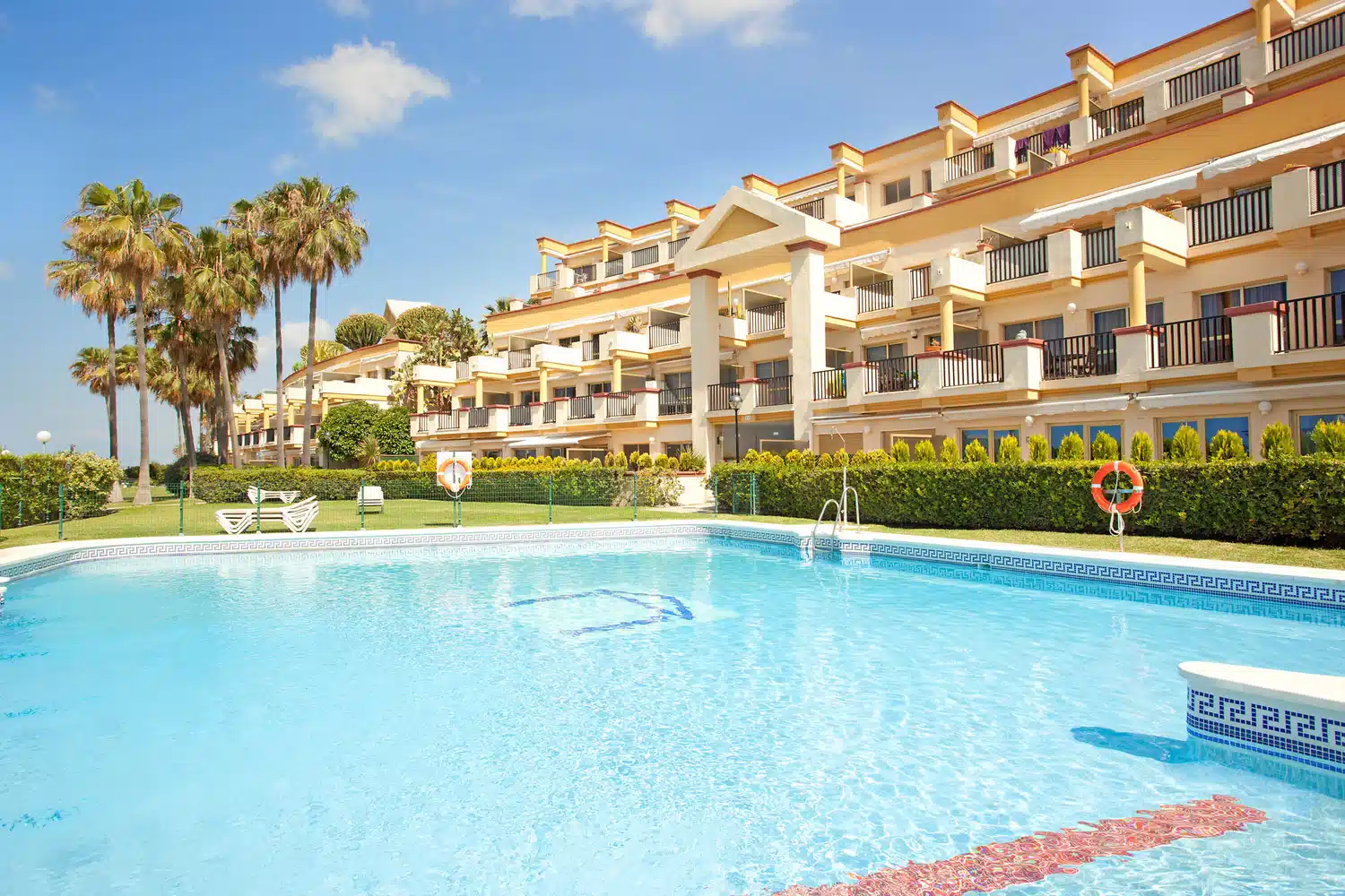 Alquilar Apartamento en Marbella Beachside apartment in Elviria, Romana Playa imagen-0