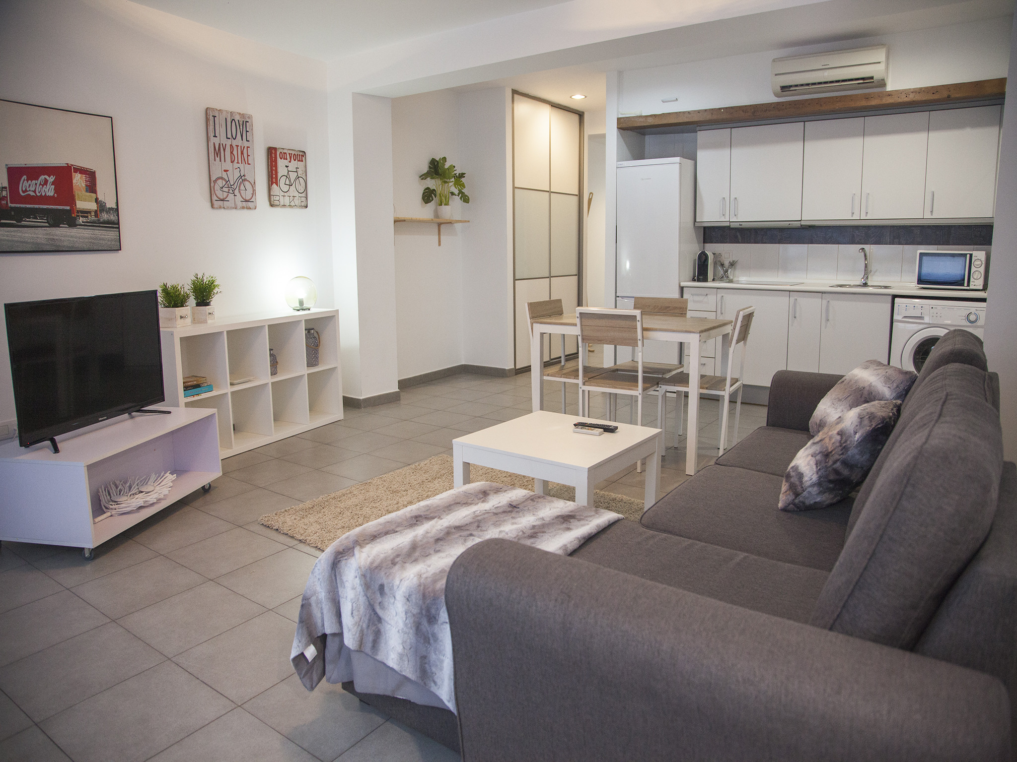 Rent Apartment in Valencia Tetuan 6 picture-11