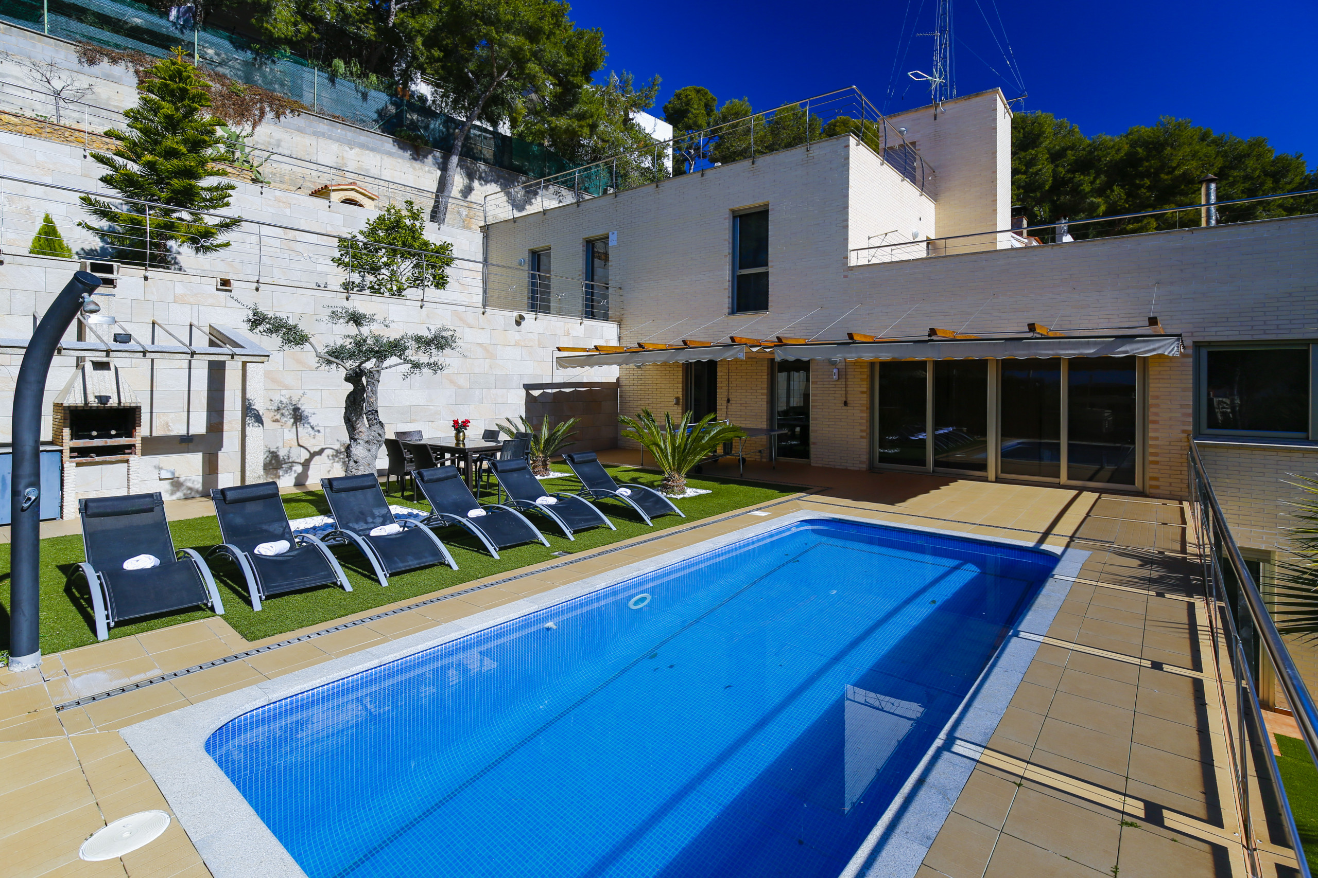 Rent Villa in Tarragona NINA / 5004 picture-10