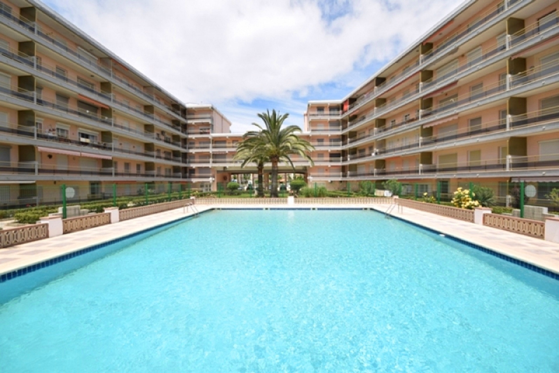 Rent Apartment in La Pineda Pineda 7 / 1027 picture-27