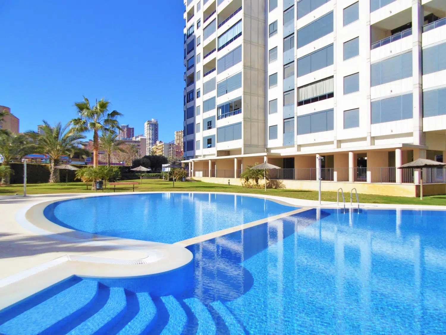 Alquilar Apartamento en Benidorm Gemelos 26-9-C imagen-1