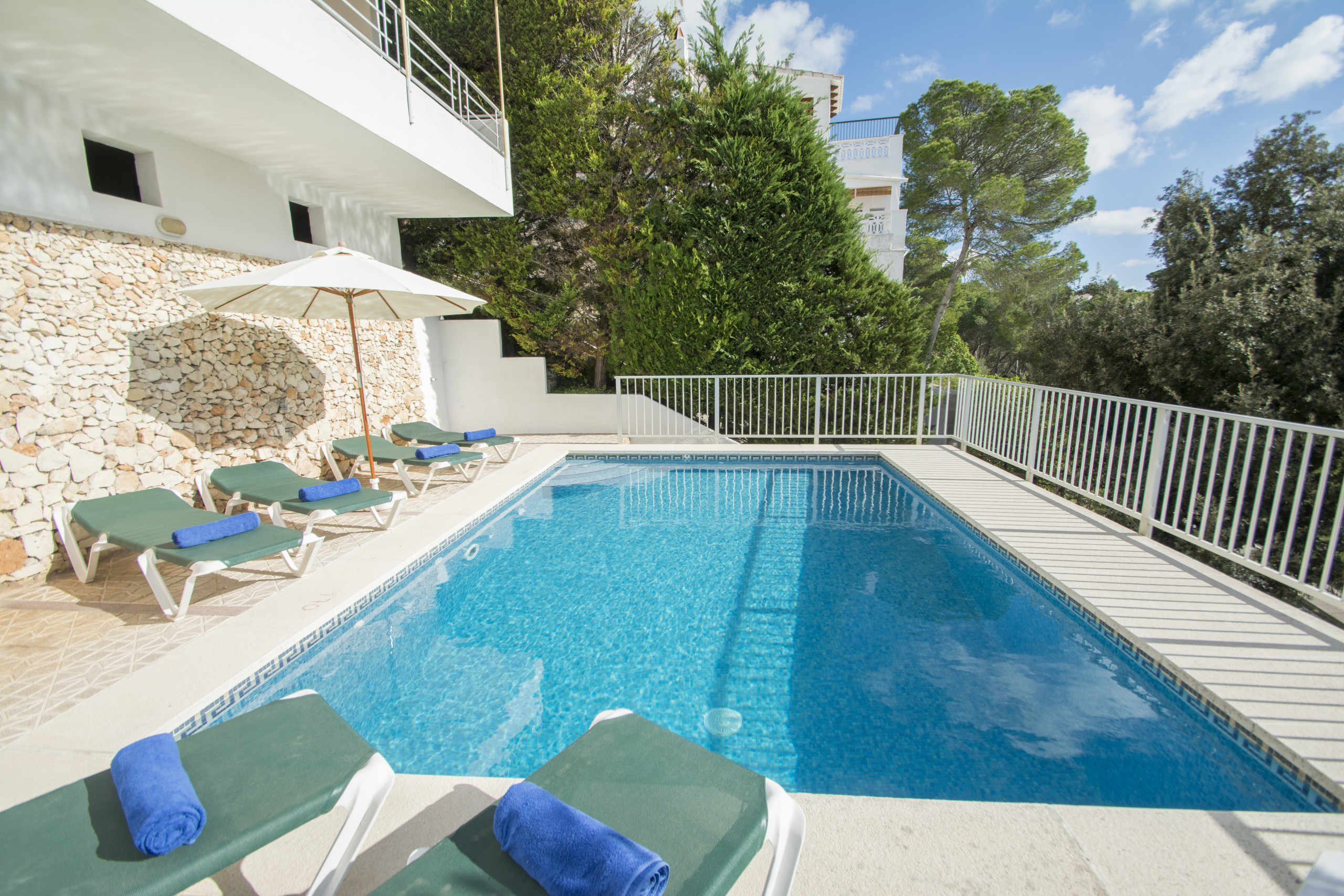 Rent Apartment in Cala Galdana Miramar picture-2