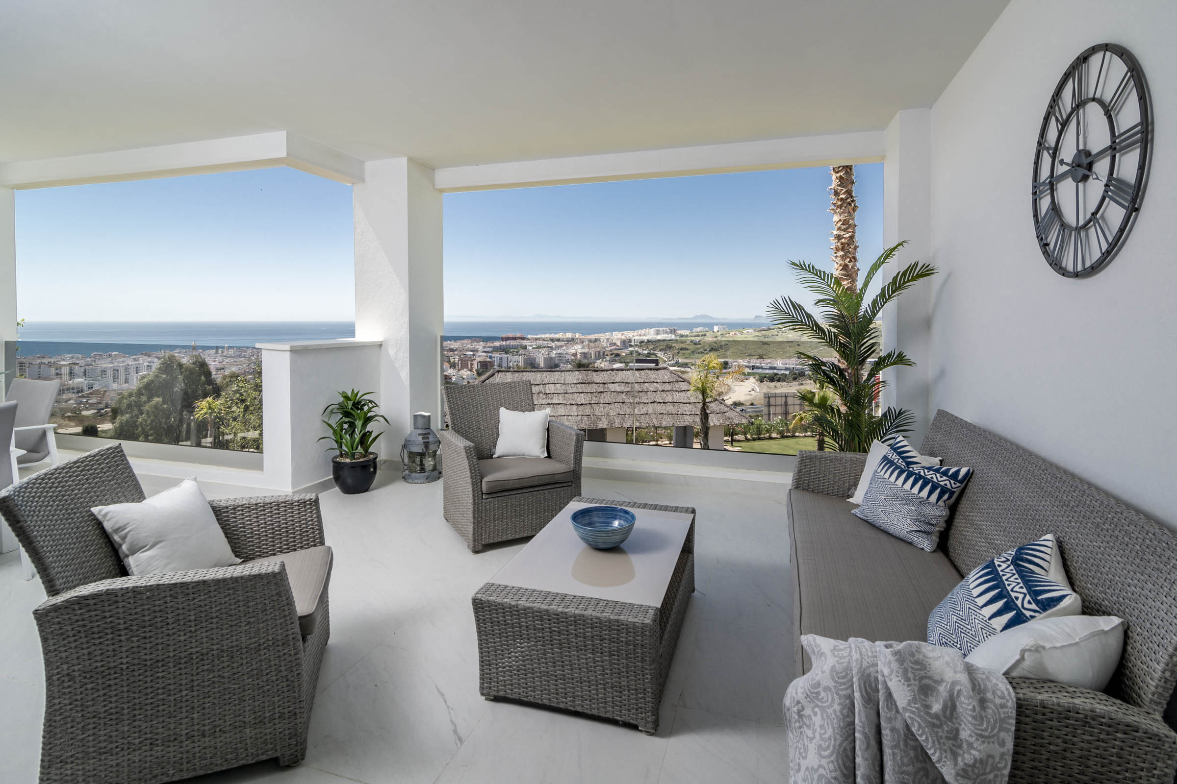 Alquilar Apartamento en Estepona LAE.23i-Mirador de Estepona Hills, sea view, gym, imagen-2