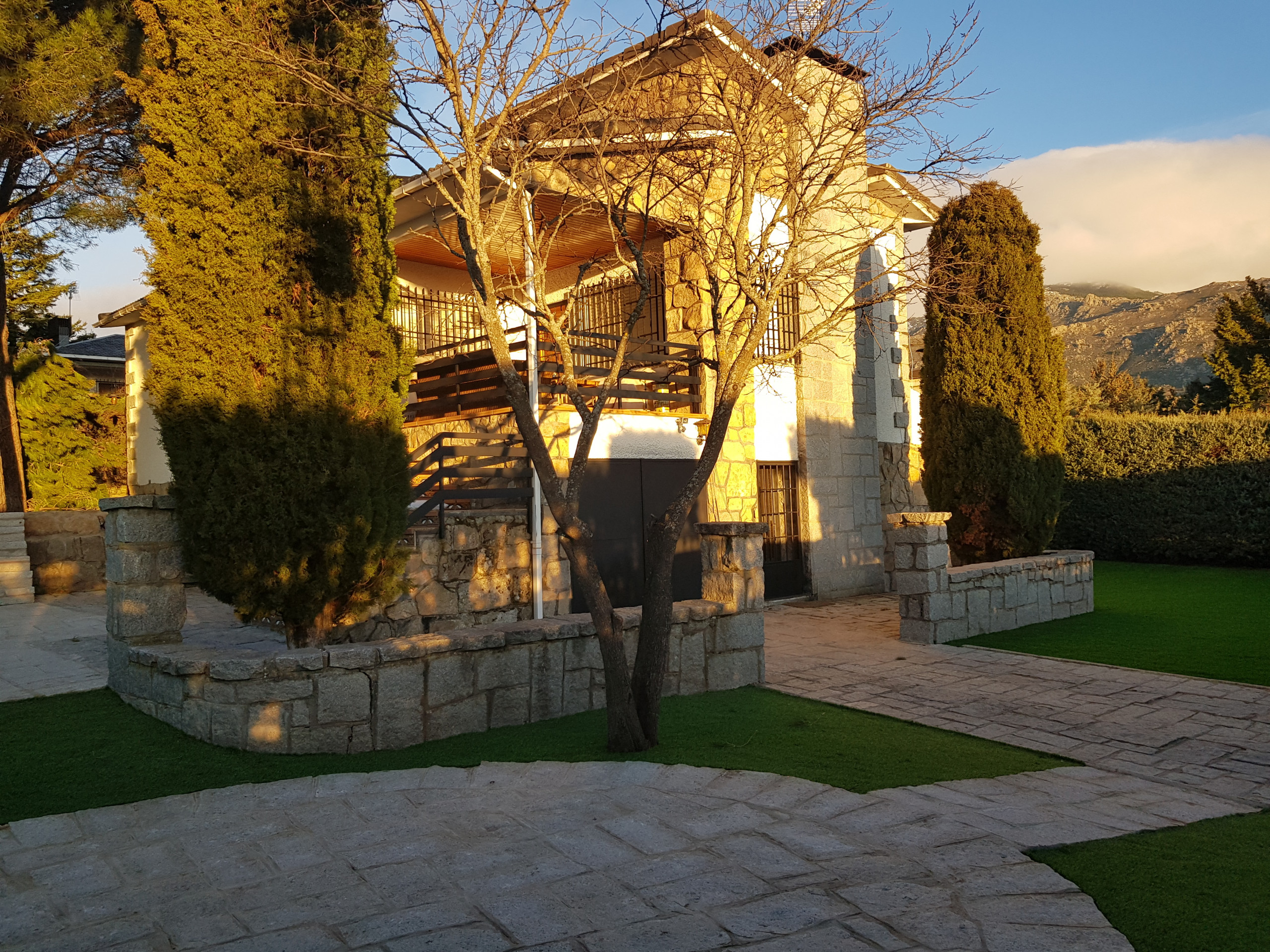 Rent House in Cerceda M (PON351) CHALET SIERRA GUADARRAMA - LA PONDEROSA picture-0