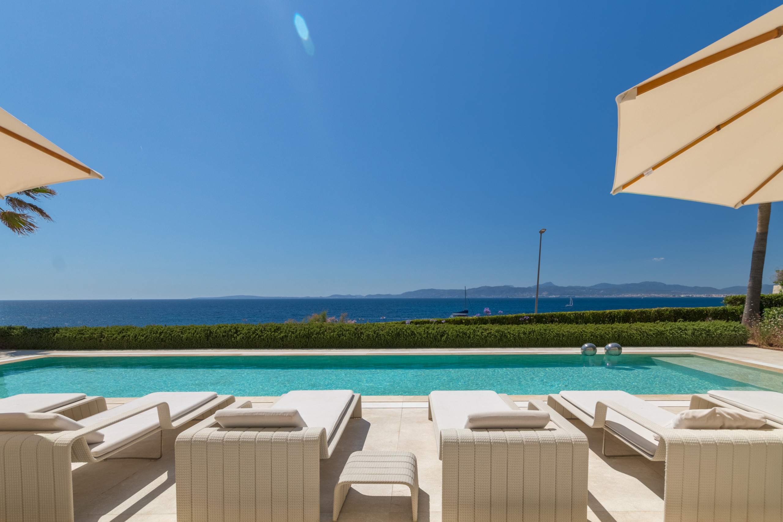 Rent Villa in Llucmajor Son Veri Front Bay, Villa 5StarsHome Mallorca picture-3