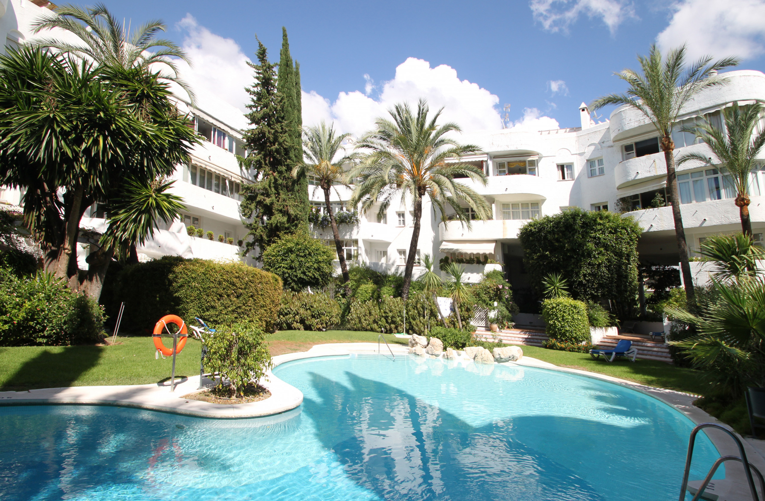 Rent Apartment in Marbella Marbella Real - 3 Bedroom Apartment picture-24