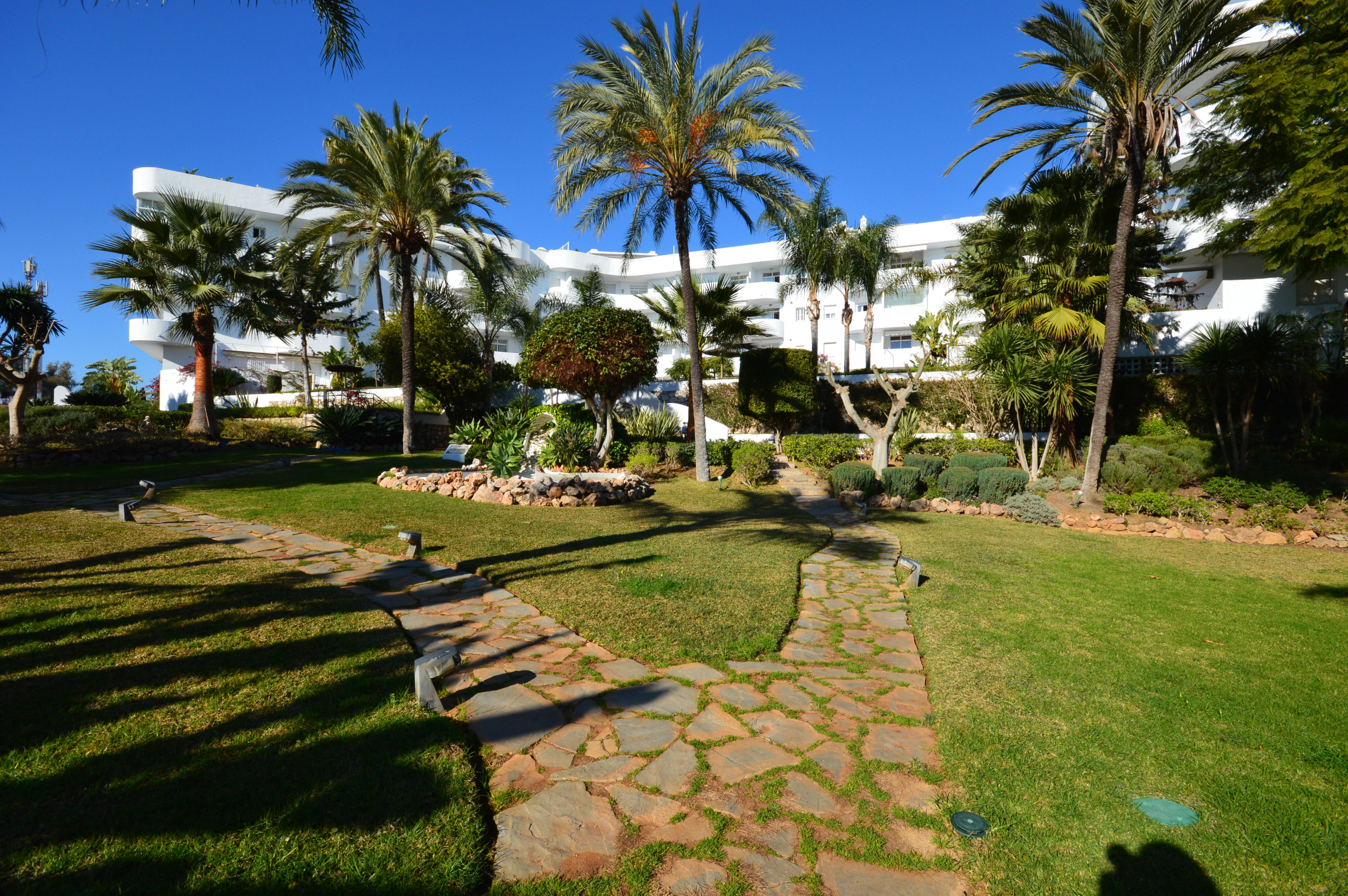 Rent Apartment in Marbella Marbella Real - 3 Bedroom Apartment picture-13