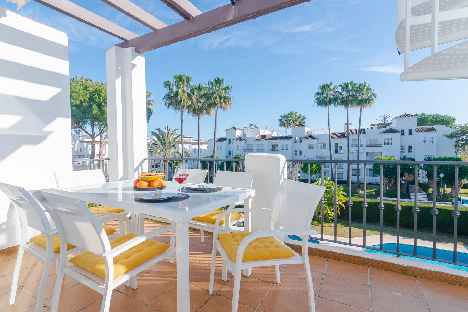 Alquilar Apartamento en Estepona 11226 - Modern beach side duplex penthouse. imagen-0