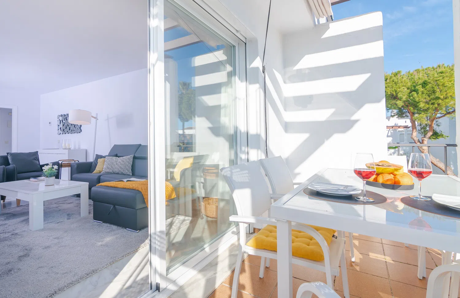 Alquilar Apartamento en Estepona 11226 - Modern beach side duplex penthouse. imagen-1