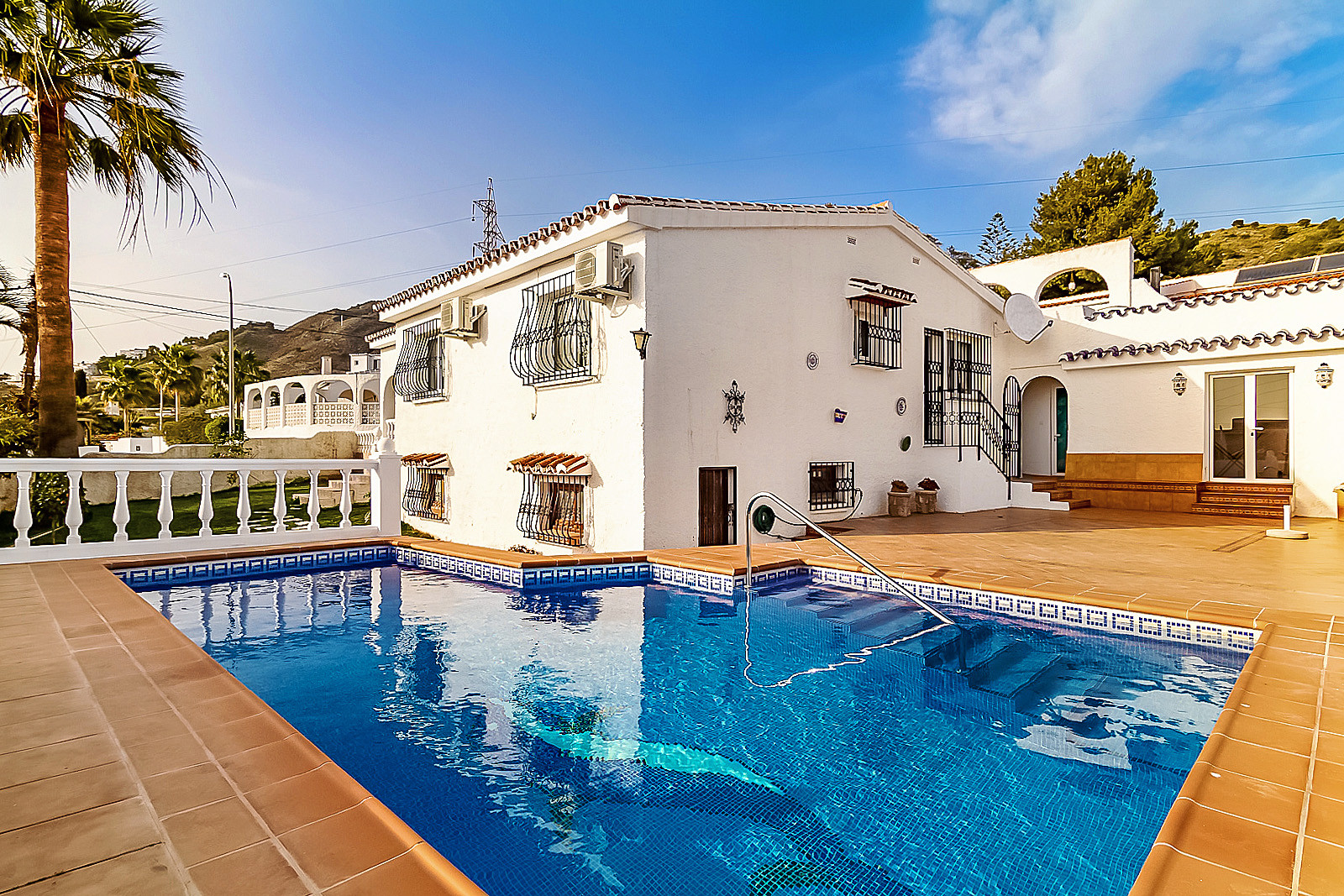 Rent Villa in Nerja Villa Isabel Private Pool Casasol picture-0