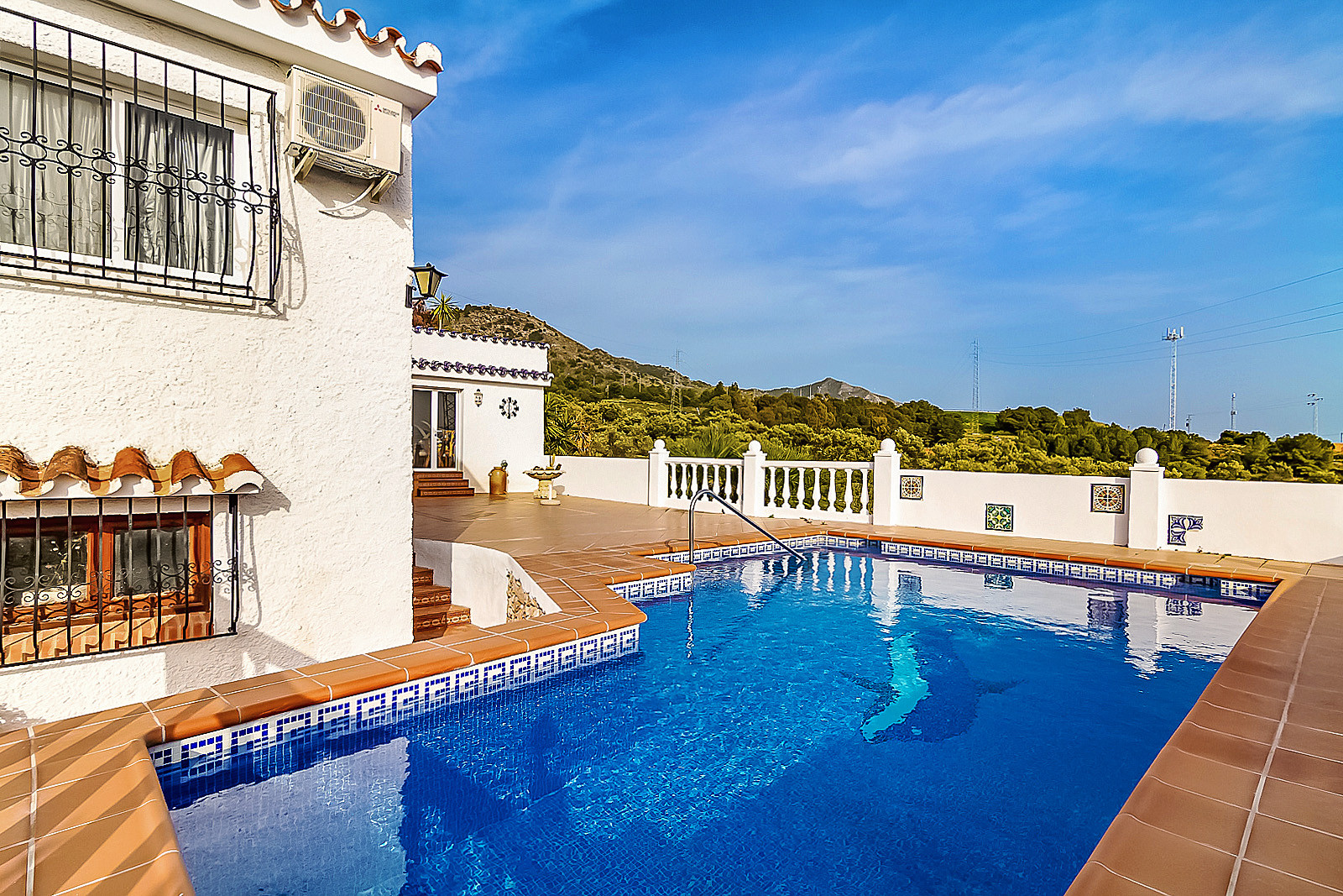 Rent Villa in Nerja Villa Isabel Private Pool Casasol picture-31