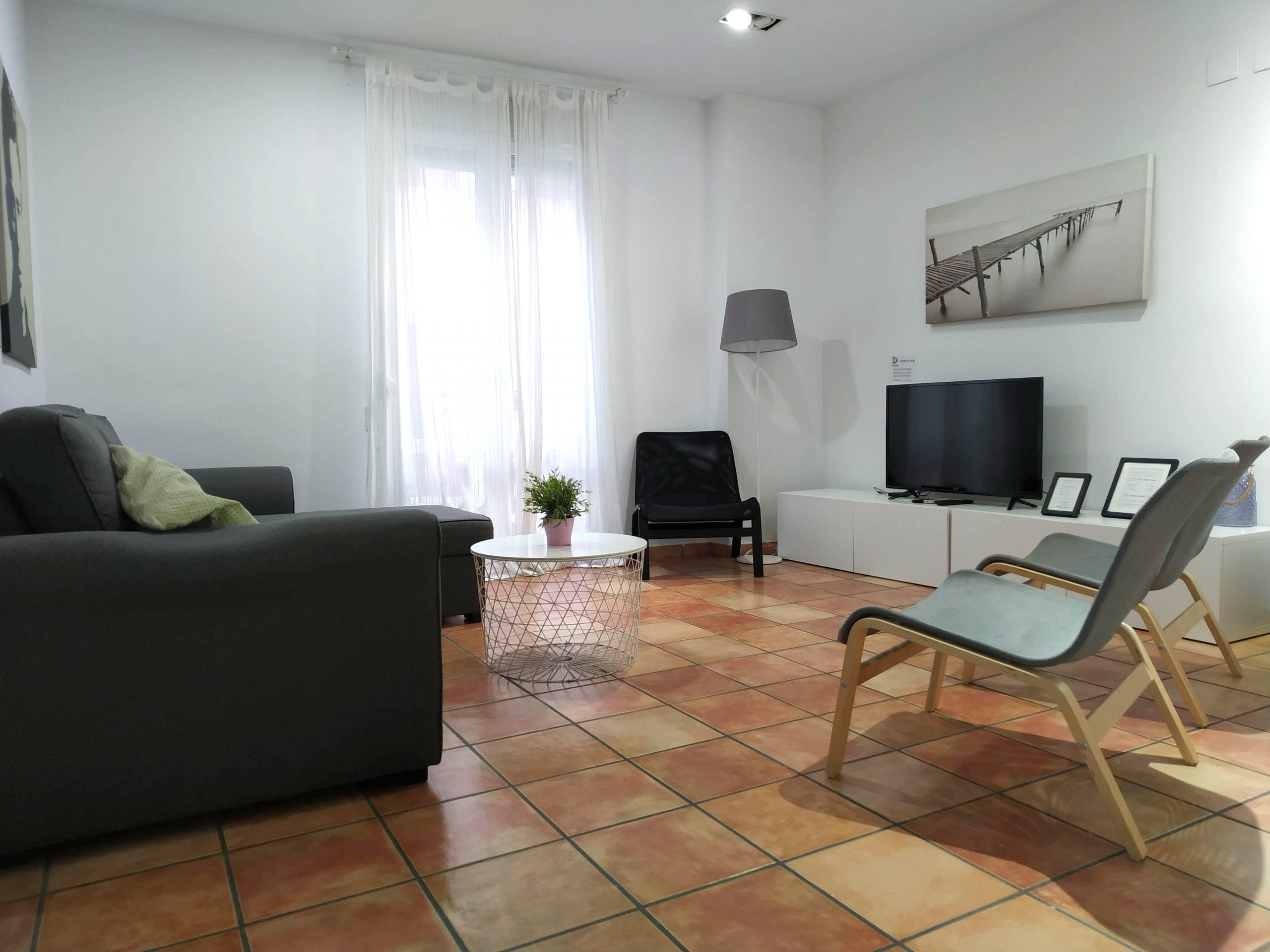 Rent Apartment in Valencia Nave 1 picture-2