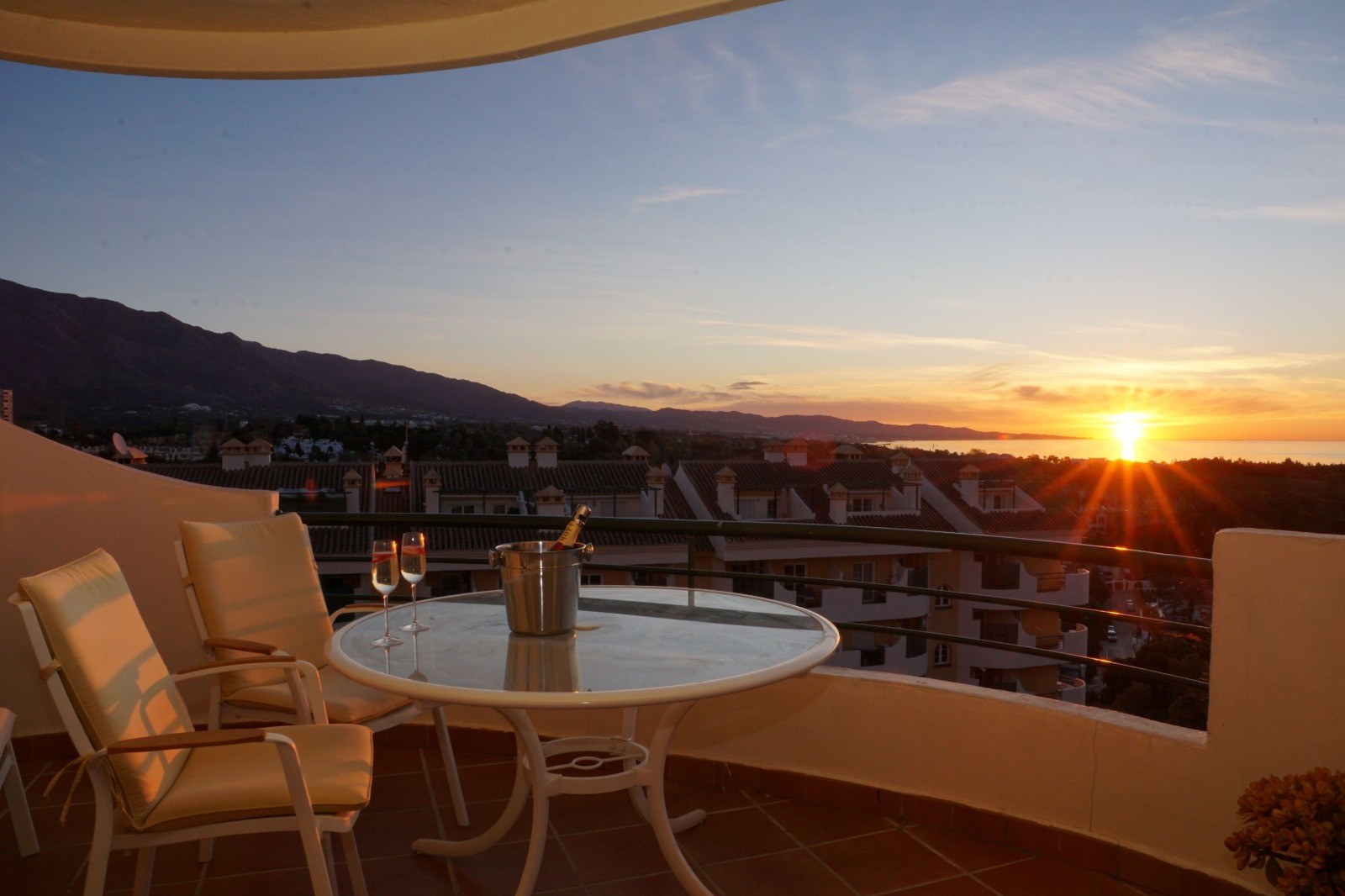 Rent Apartment in Nueva Andalucia SAA2- comfortable apartment Puerto banus picture-2