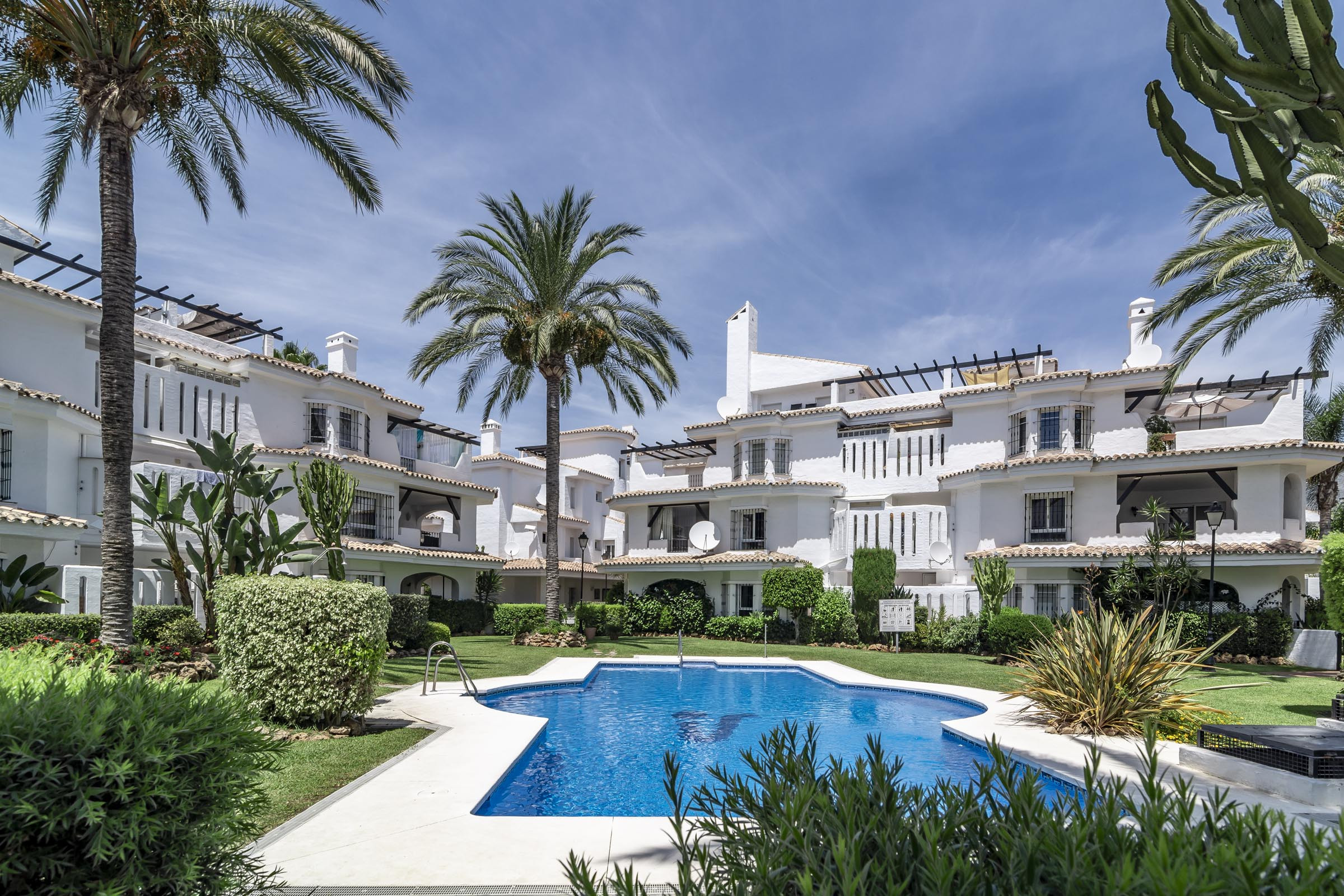 Rent Apartment in Puerto Banús LNM16- Comfortable apartment next to Puerto Banus picture-2