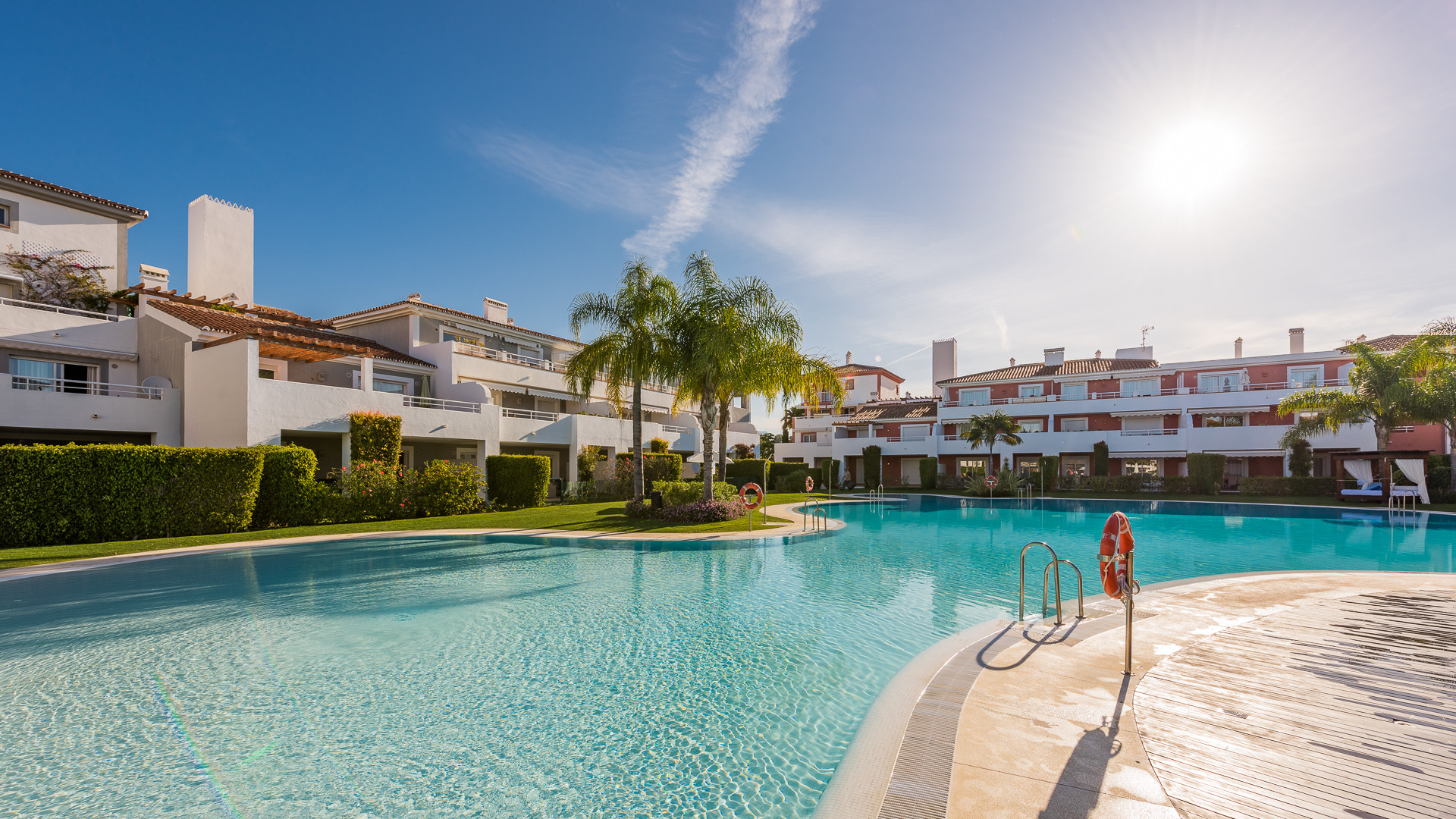 Alquilar Casa en Marbella Cubo's Cortijo Del Mar Resort 4 PAX B1 imagen-0