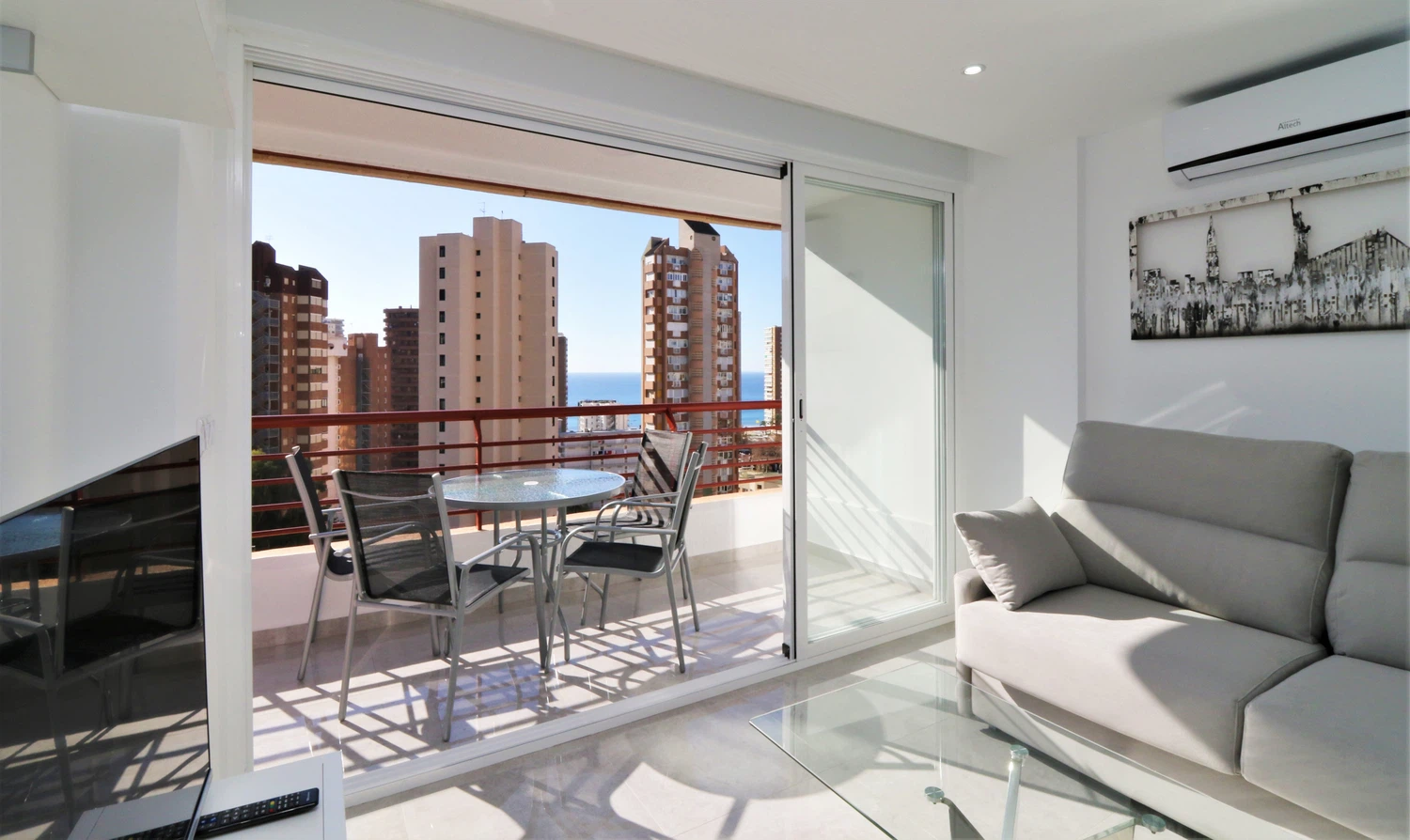 Alquilar Apartamento en Benidorm Piscis 10-8 imagen-0