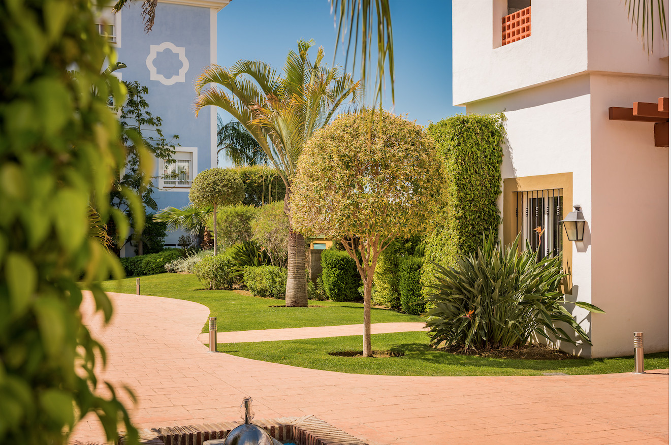 Rent House in Marbella Cubo's Cortijo Del Mar Resort Duplex C1 picture-4