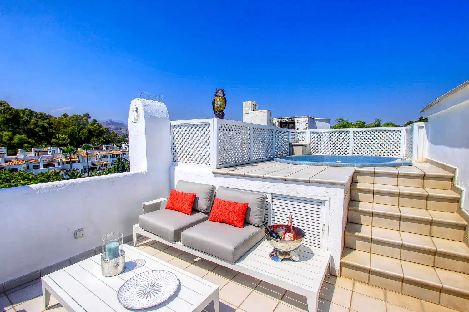 Alquilar Apartamento en Marbella 1080 - GOLDEN BEACH JACUZZI imagen-6