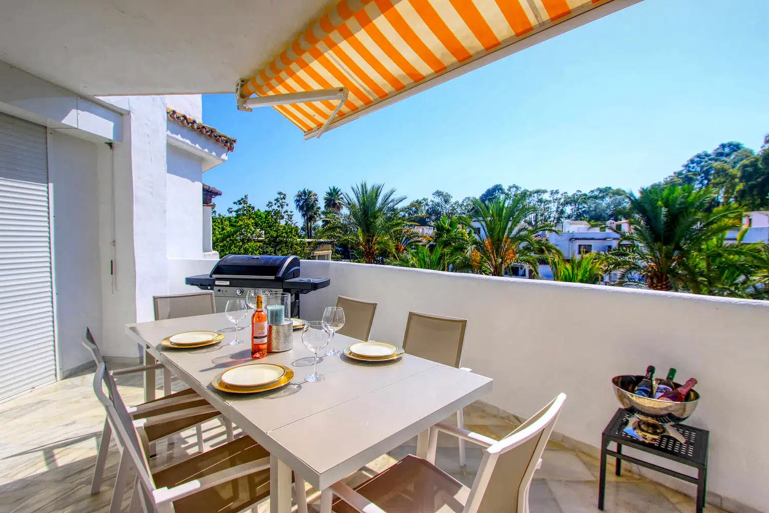 Alquilar Apartamento en Marbella 1080 - GOLDEN BEACH JACUZZI imagen-3