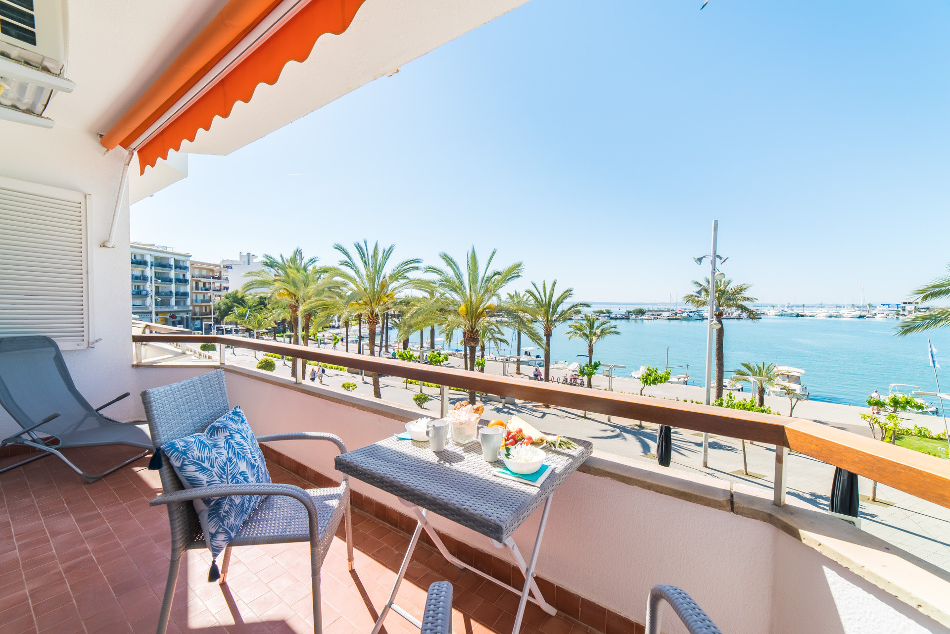 Rent Apartment in Puerto de Alcudia Maritimo picture-0