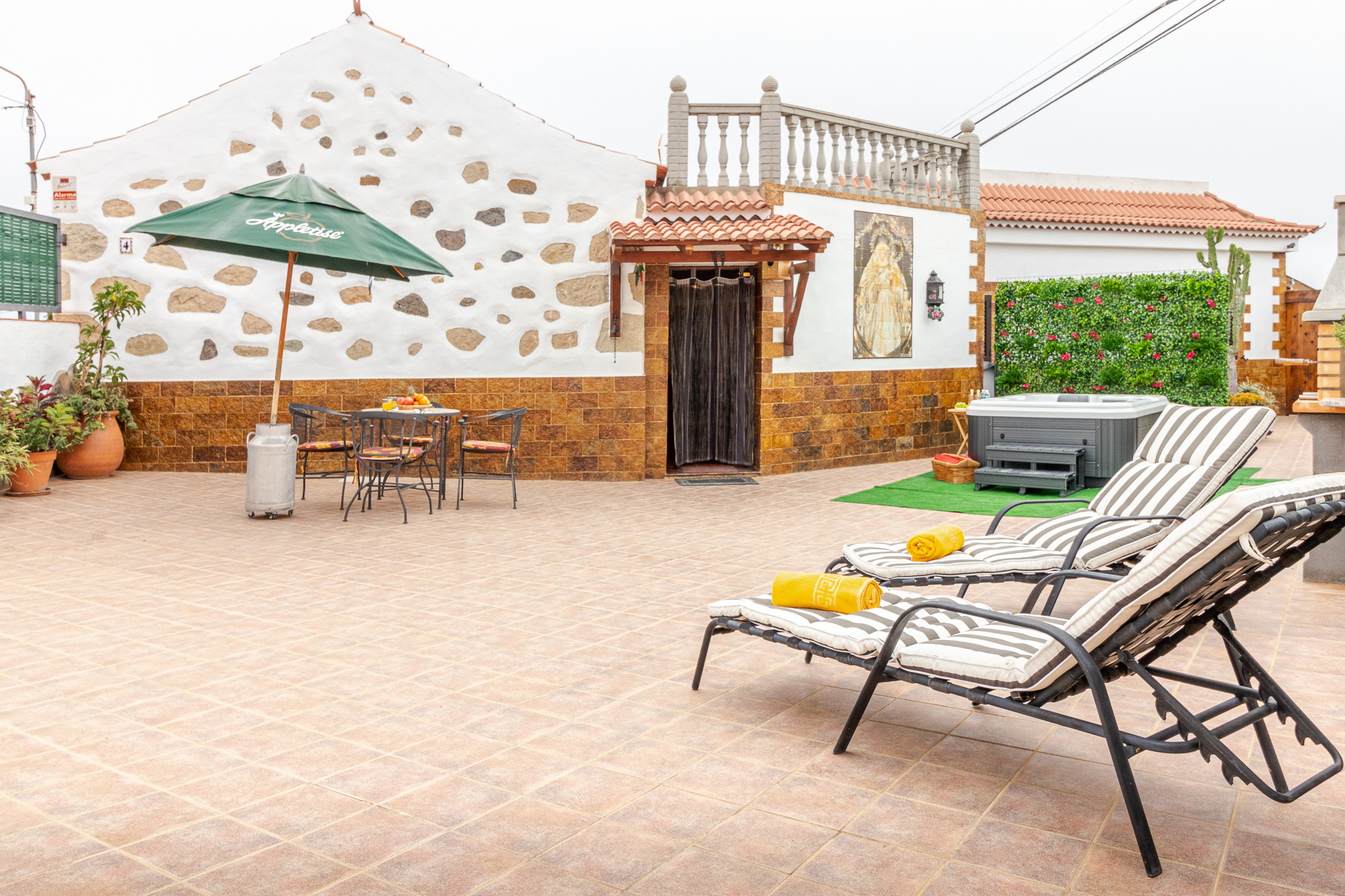 Rent House in Moya Mari House With Jacuzzi and BBQ by CanariasGetaway picture-1