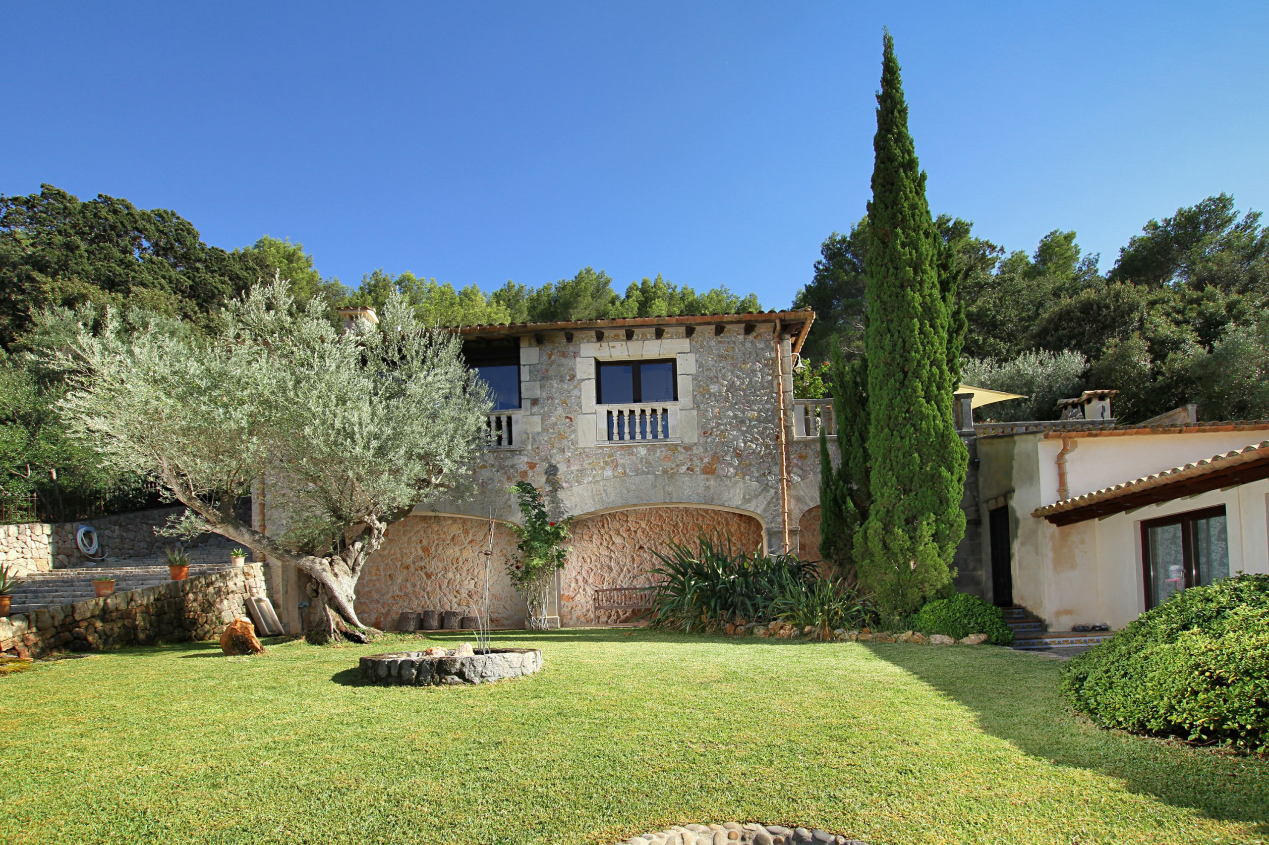 Rent Rural House in  Llobarro, Villa-Finca 5StarsHome Mallorca picture-4