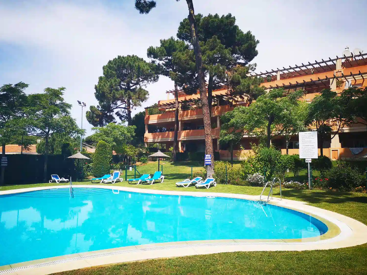 Alquilar Apartamento en Marbella Pinogolf de Don Carlos imagen-1