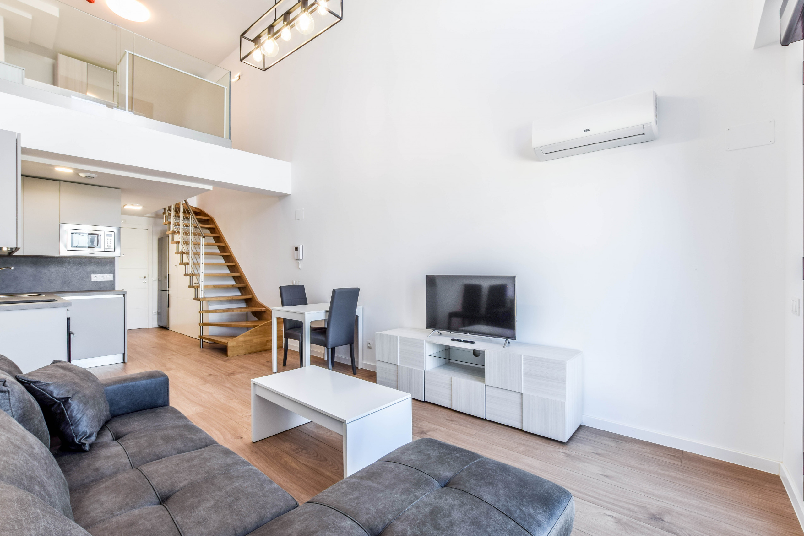 Alquilar Apartamento en San Sebastián de los Reyes LOFT BUSINES imagen-15