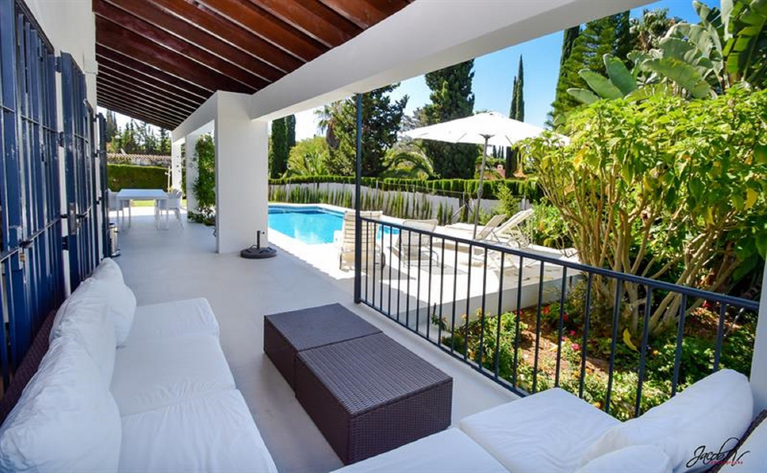 Rent Villa in Marbella 8738 - GREAT VILLA NEAR BEACH & MARBELLA picture-4