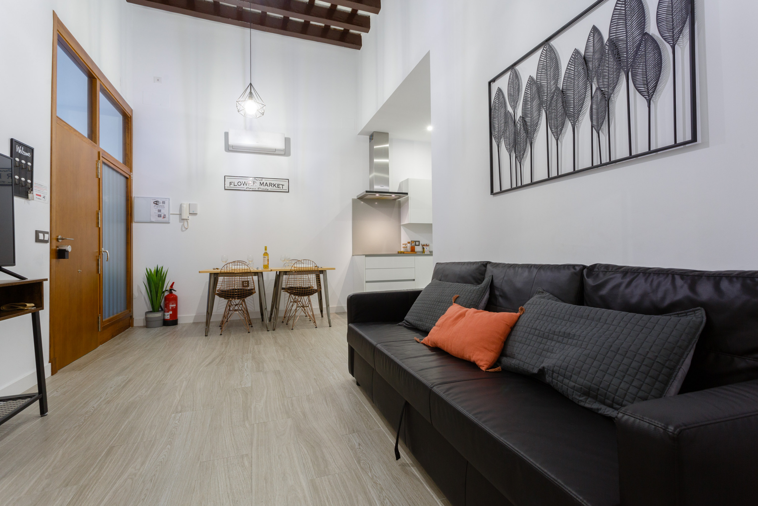 Rent Apartment in Cádiz CRUISE Adapted Apartment by Cadiz4Rentals picture-5