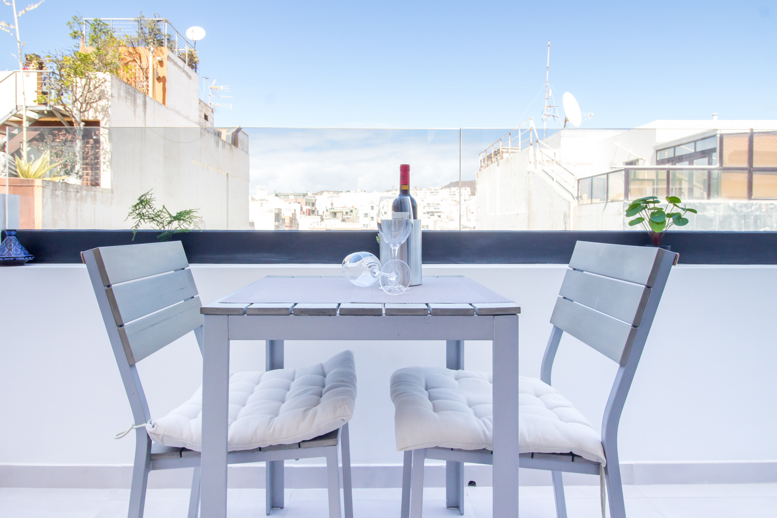 Alquilar Apartamento en Las Palmas de Gran Canaria Mainstream home with balcony By  Canariasgetaway imagen-1