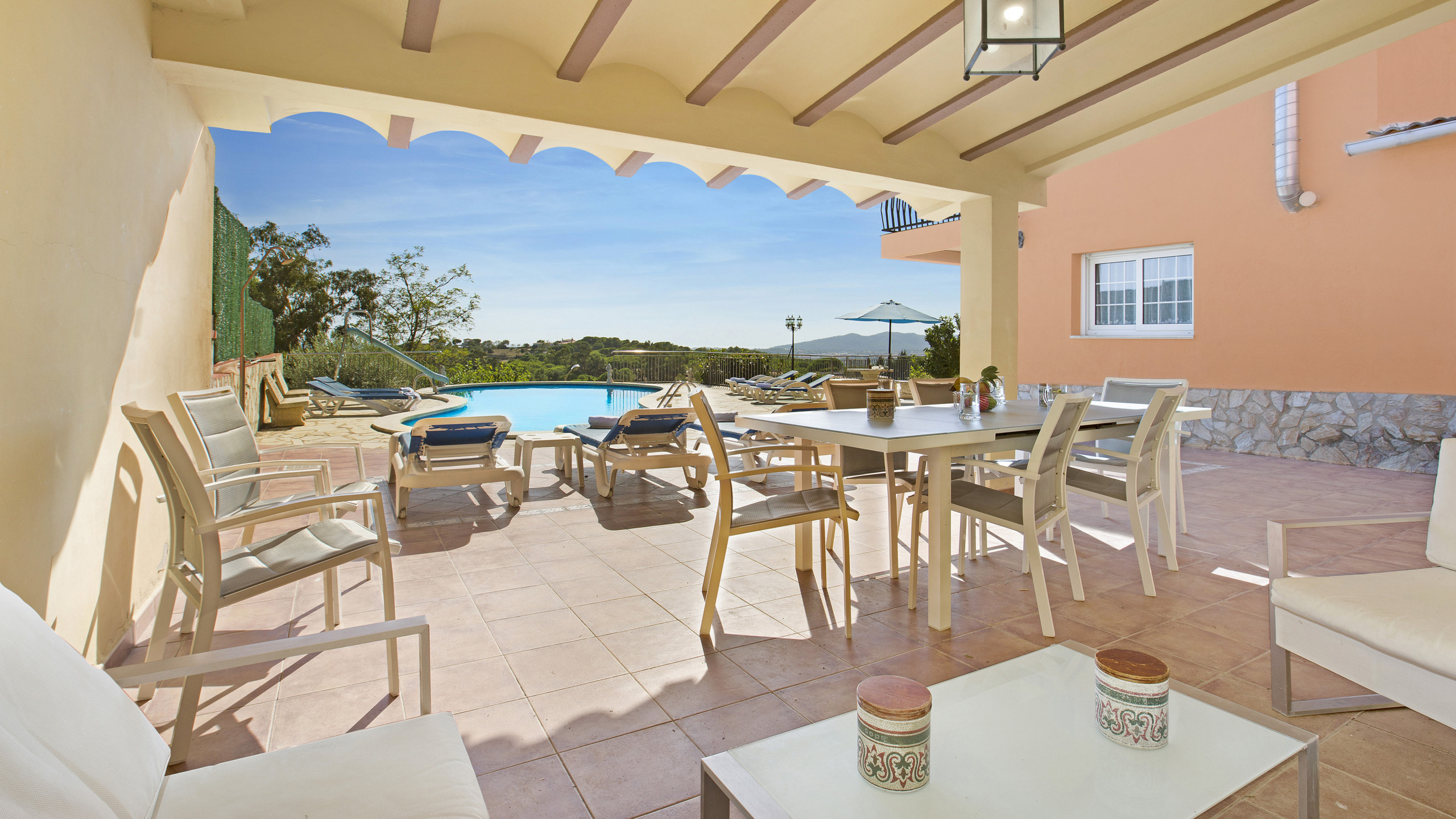 Rent Villa in Blanes Carvajal picture-4