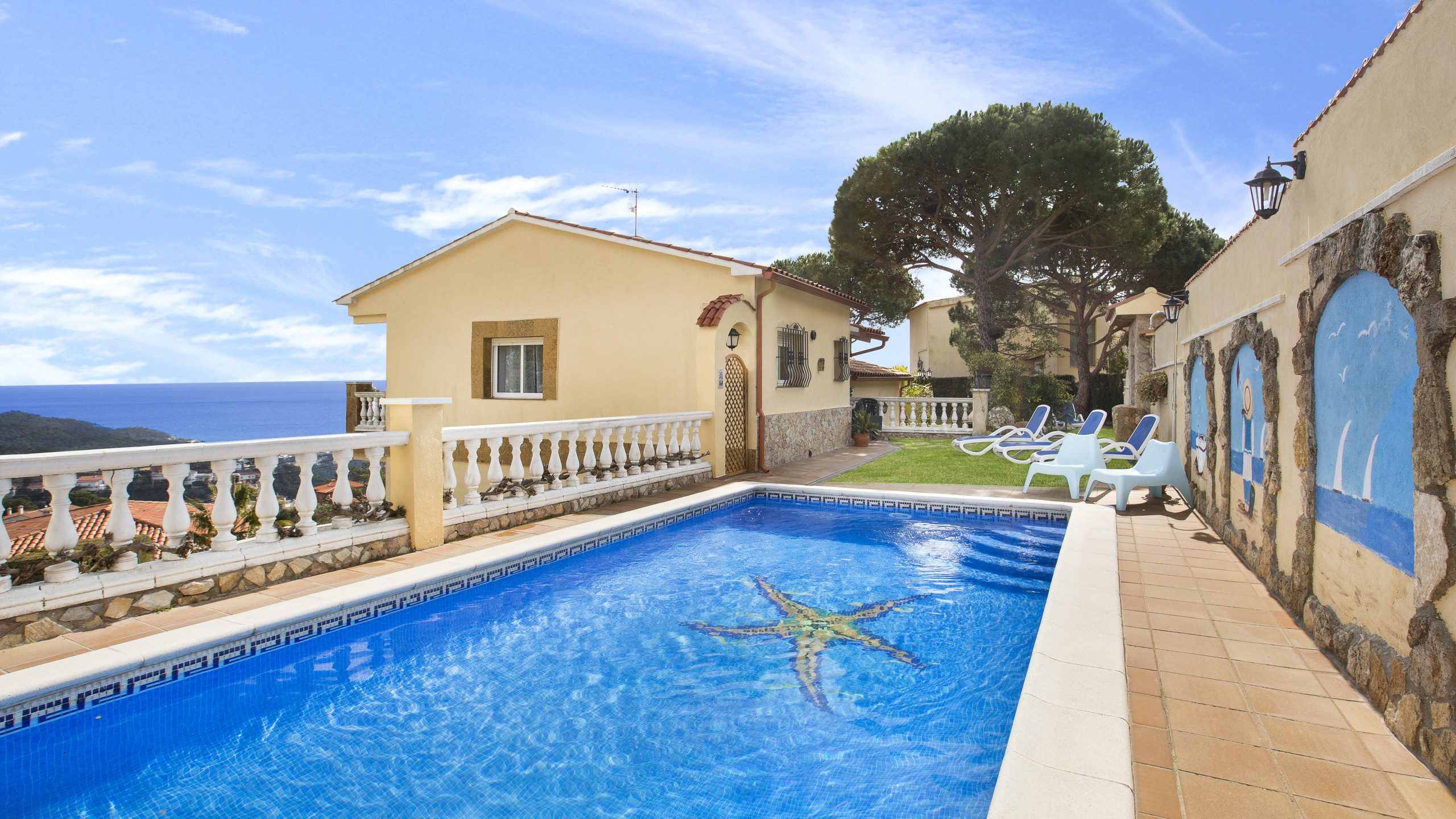 Rent Villa in Lloret de Mar Crisantemo picture-0