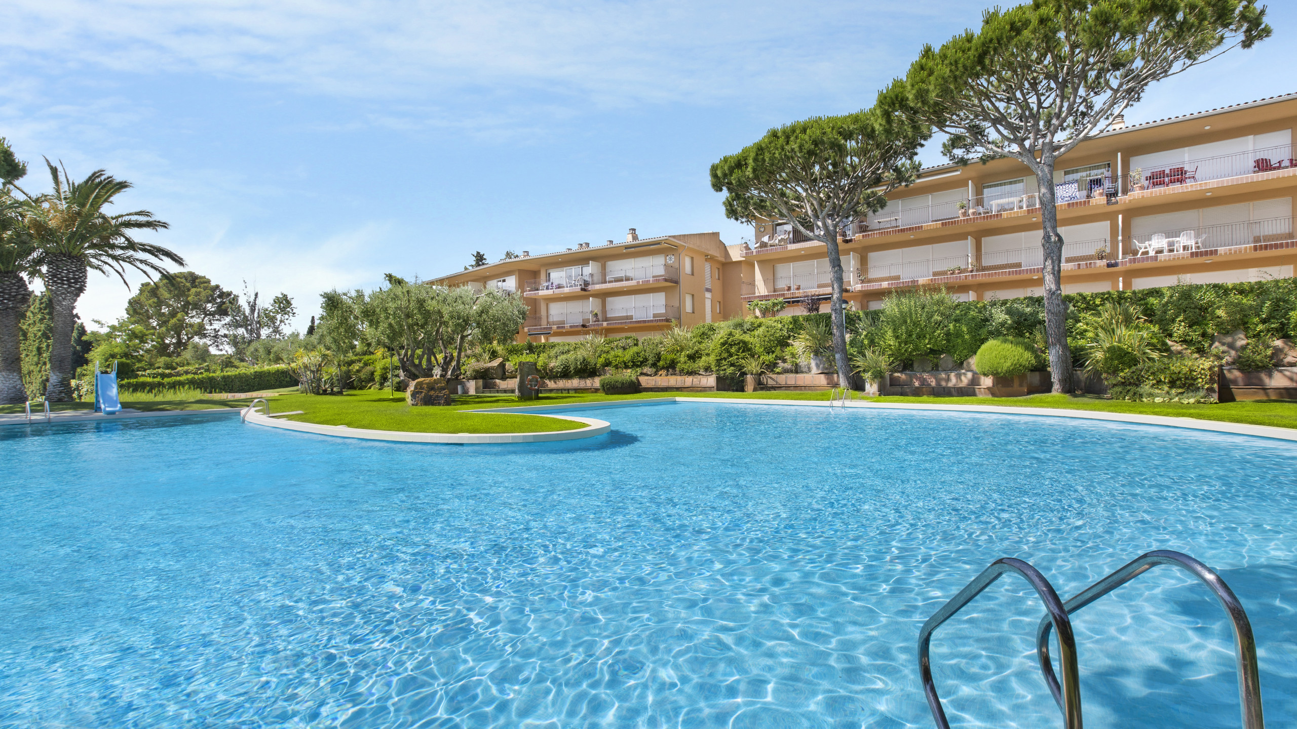 Rent Apartment in Calella de Palafrugell Illa 23 picture-2