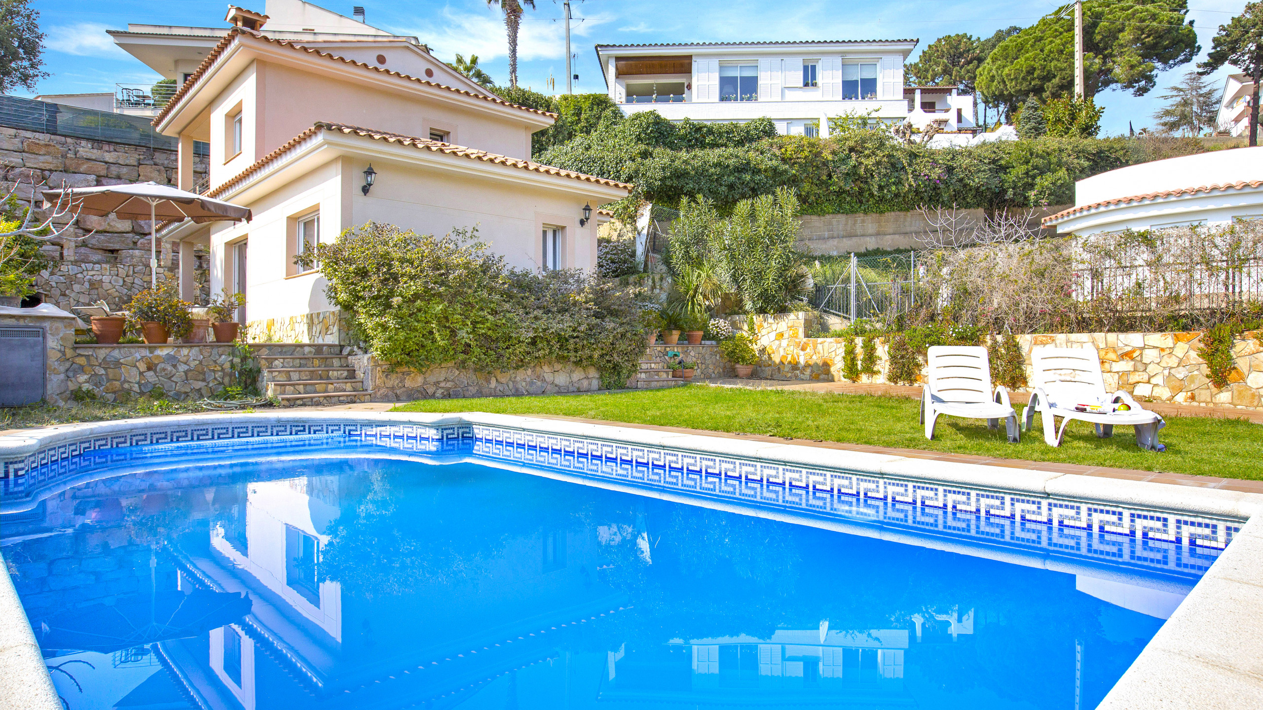 Rent Villa in Lloret de Mar Lina picture-2