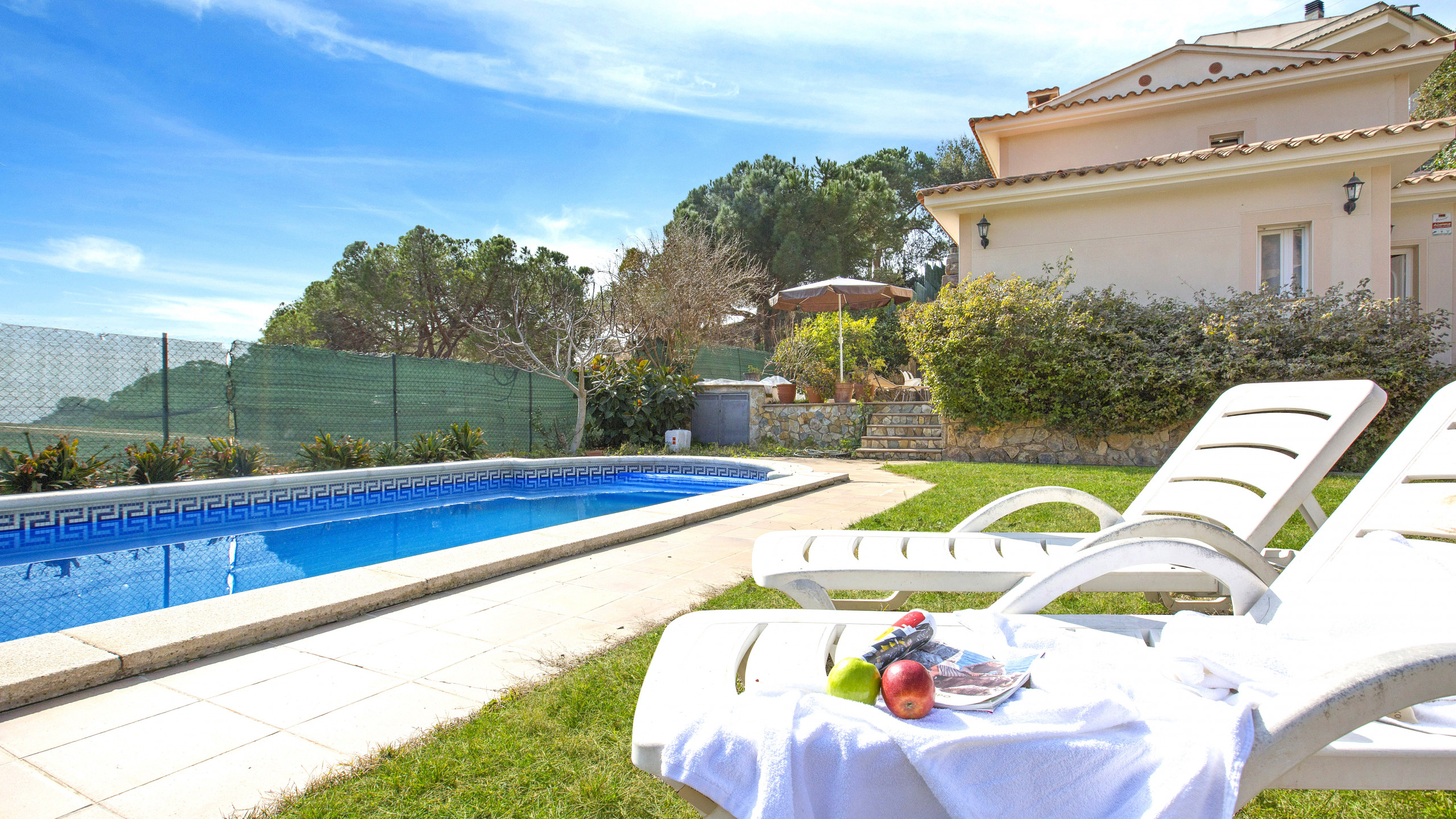 Rent Villa in Lloret de Mar Lina picture-0