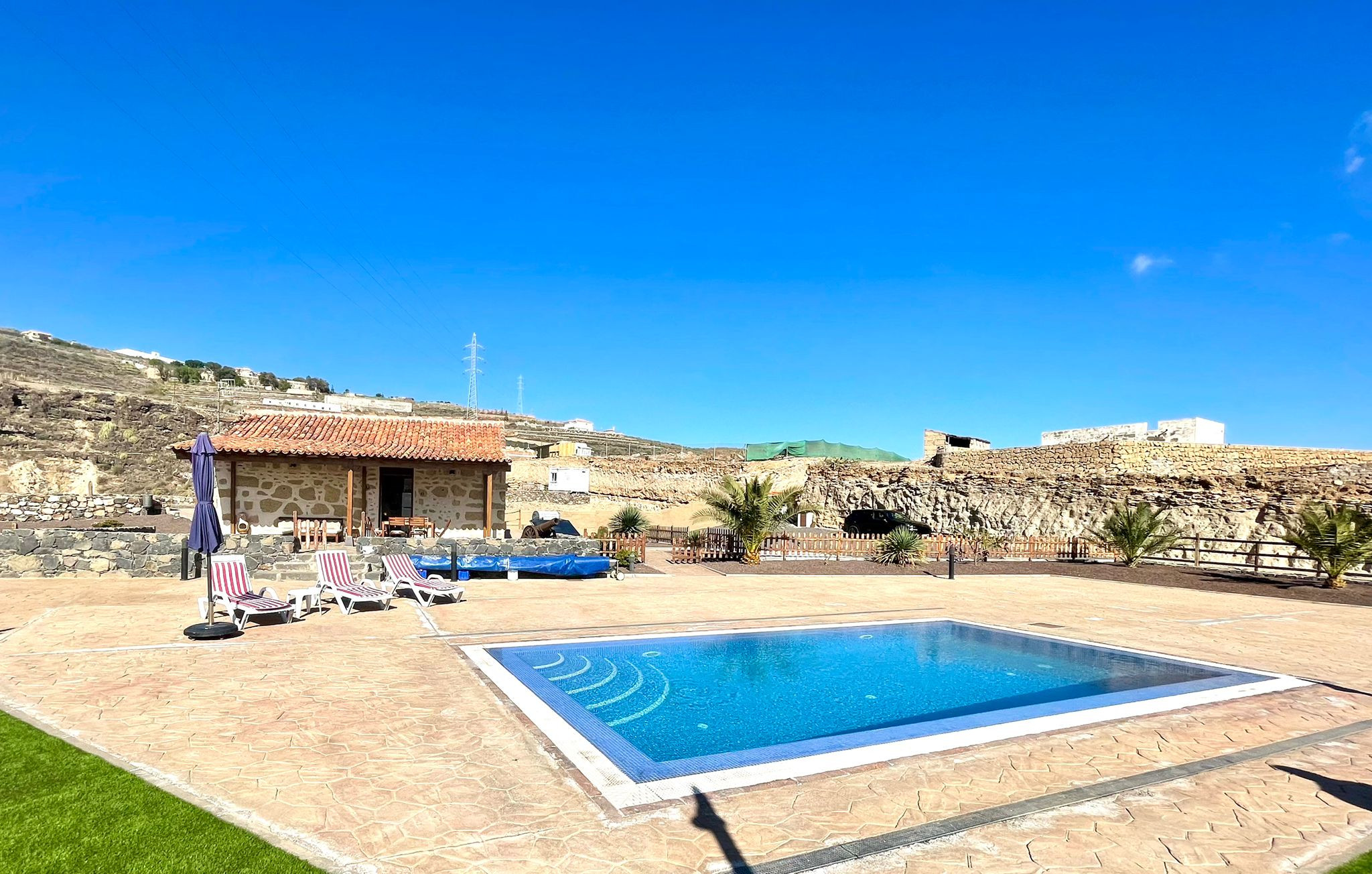 Rent Rural House in  Casa rural con piscina privada,BBQ, vista a oceano picture-3