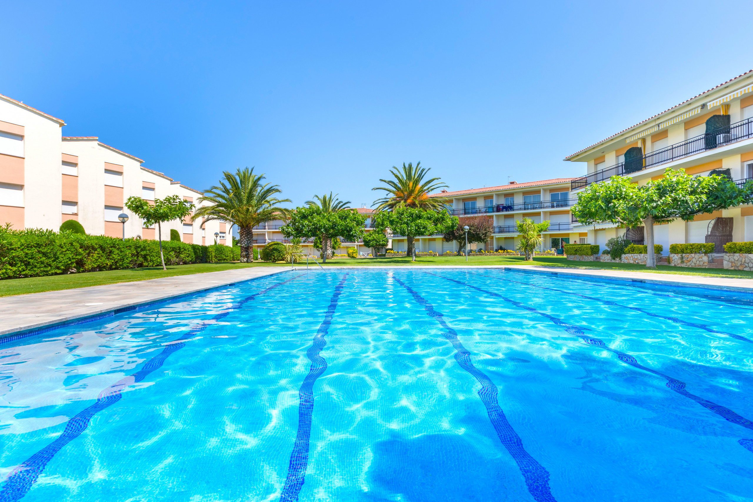 Rent Apartment in Calella de Palafrugell Costa Brava E-4 picture-3