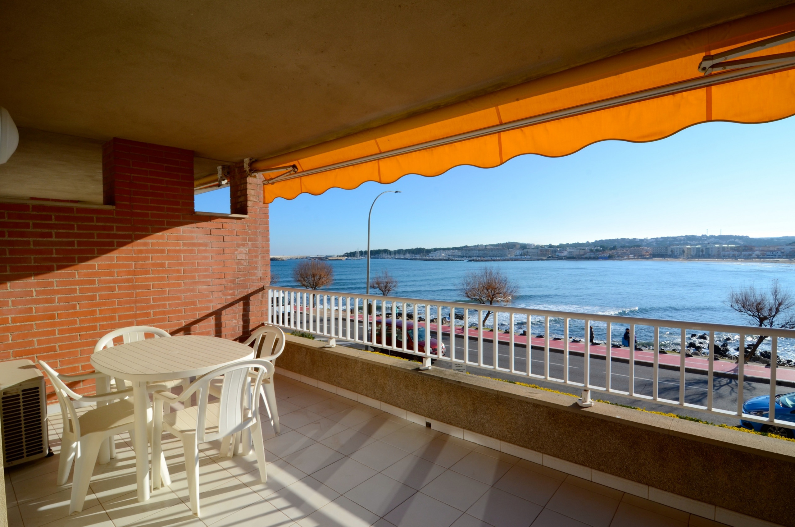 Rent Apartment in L'Escala TERRASSA DEL MAR 1-1-A picture-2