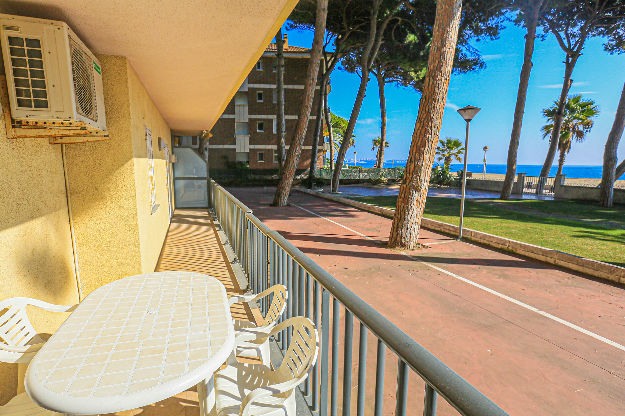 Rent Apartment in Cambrils PINS I MAR BAJOS picture-1