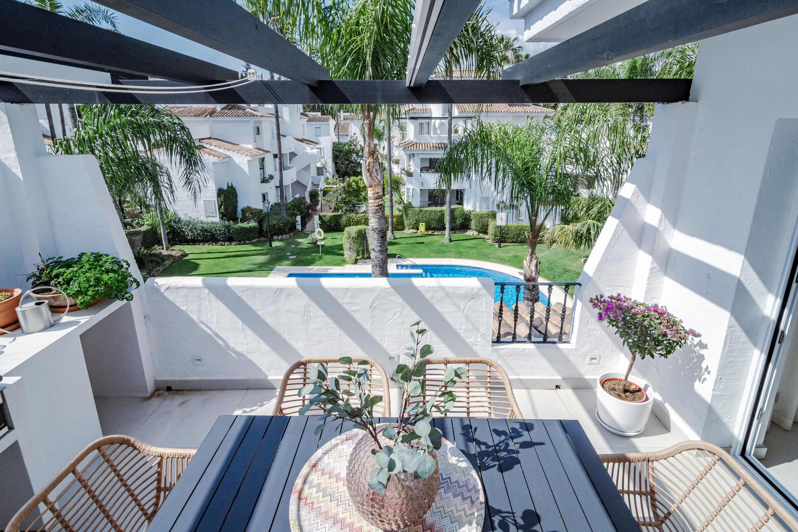 Halfvrijstaand huis in Nueva Andalucia buchen LNM39-Luxury flat close to Puerto Banus Bild-2