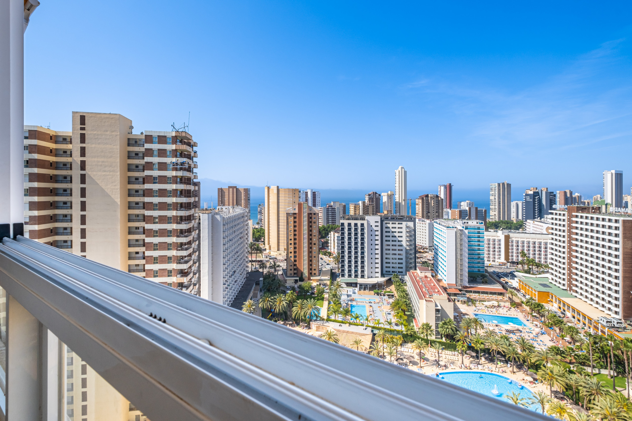 Alquilar Apartamento en Benidorm Gemelos 22-3-18-B imagen-3