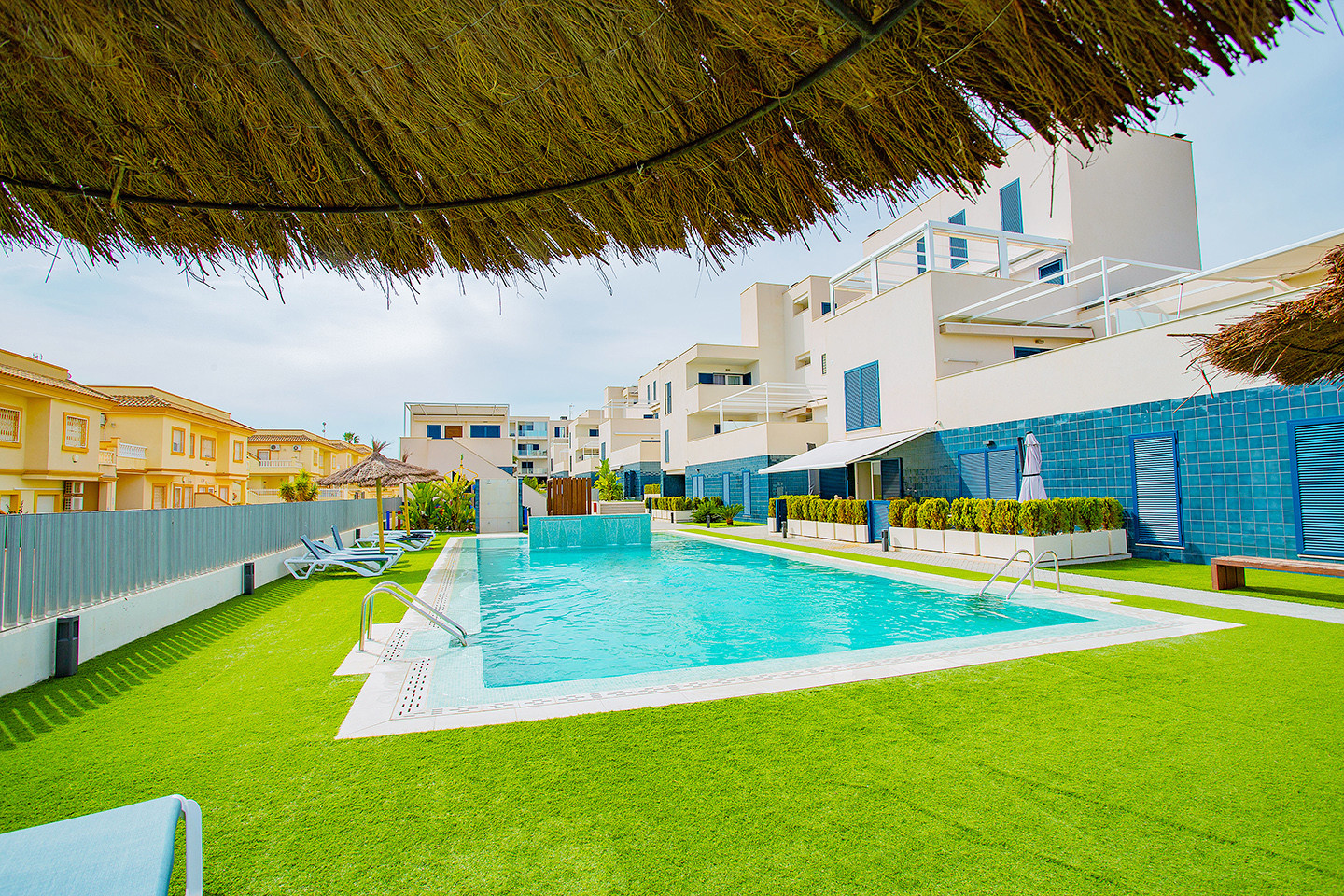 Rent Bungalow in La Zenia 210 New Mar Pool - Alicante Holiday picture-2