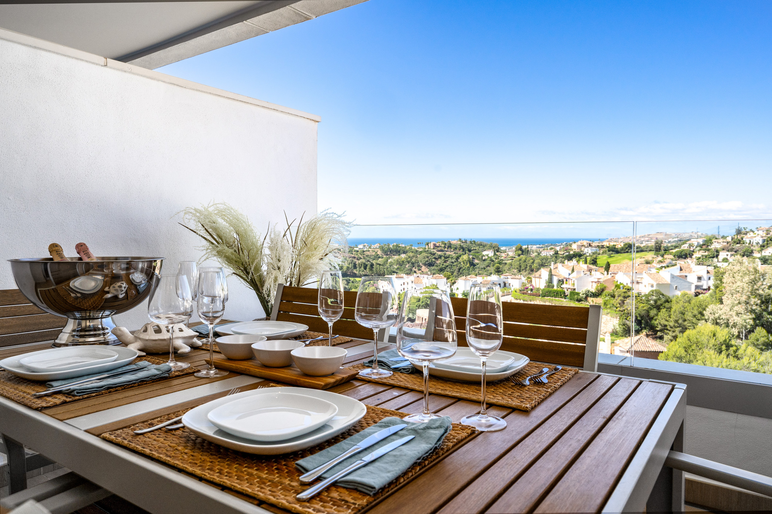 Location Appartement à Benahavis Luxury 3  bedroom Apartment with a Panoramic Sea V photo-17