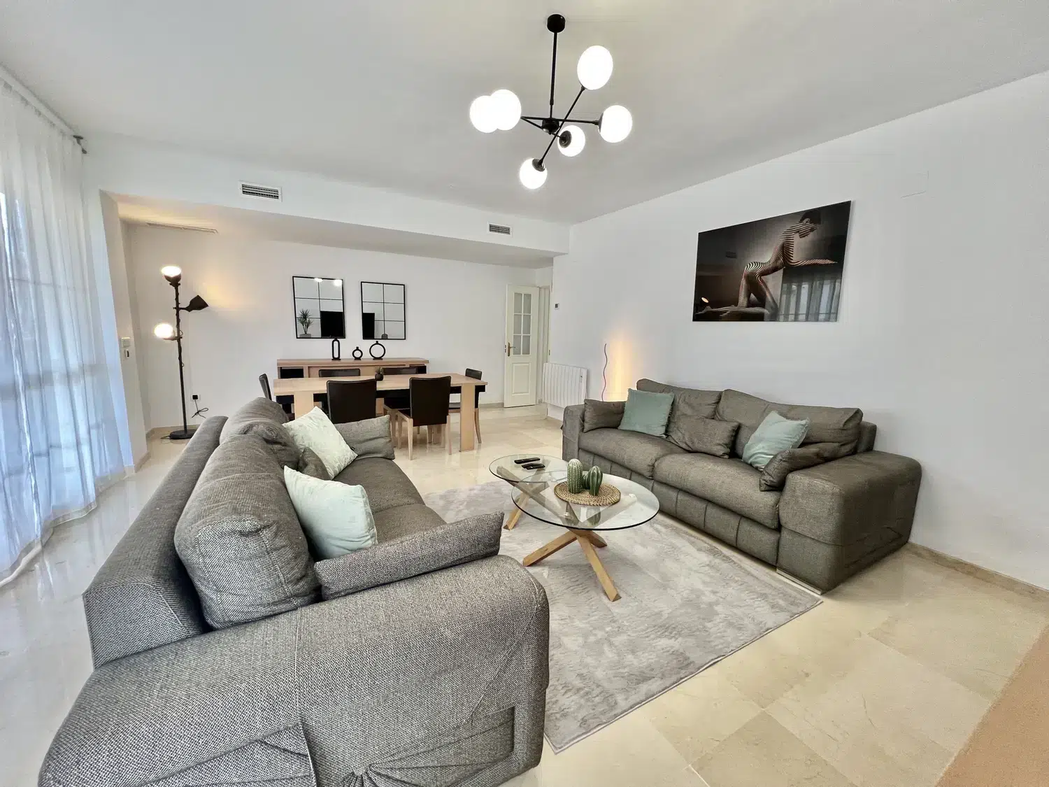 Alquilar Apartamento en Marbella 13 - Appartement bord de mer a Bahia Marbella imagen-5