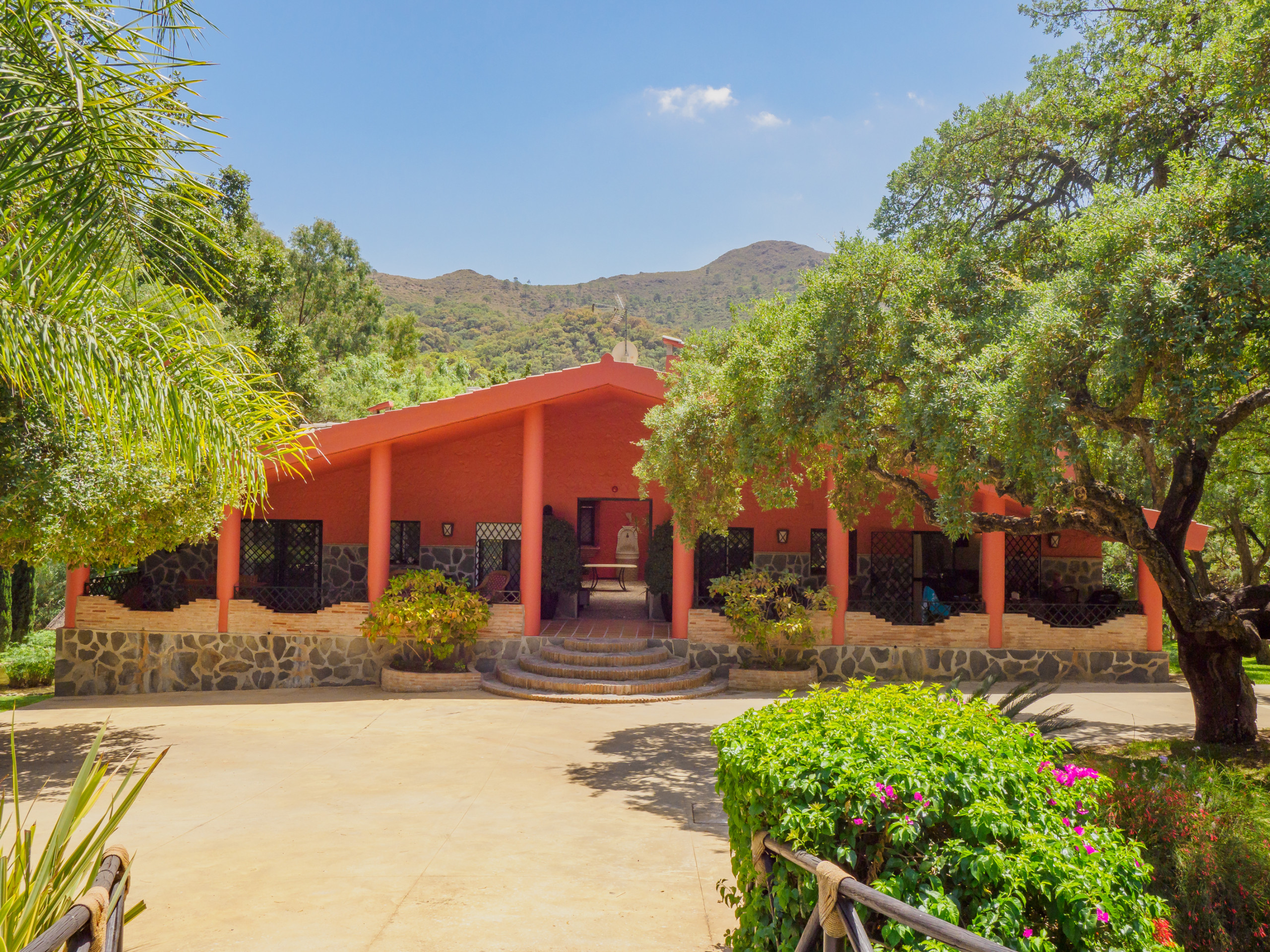 Rent Rural House in Coín Cubo's Finca La Fuente del Pedregal Casa 2 picture-7